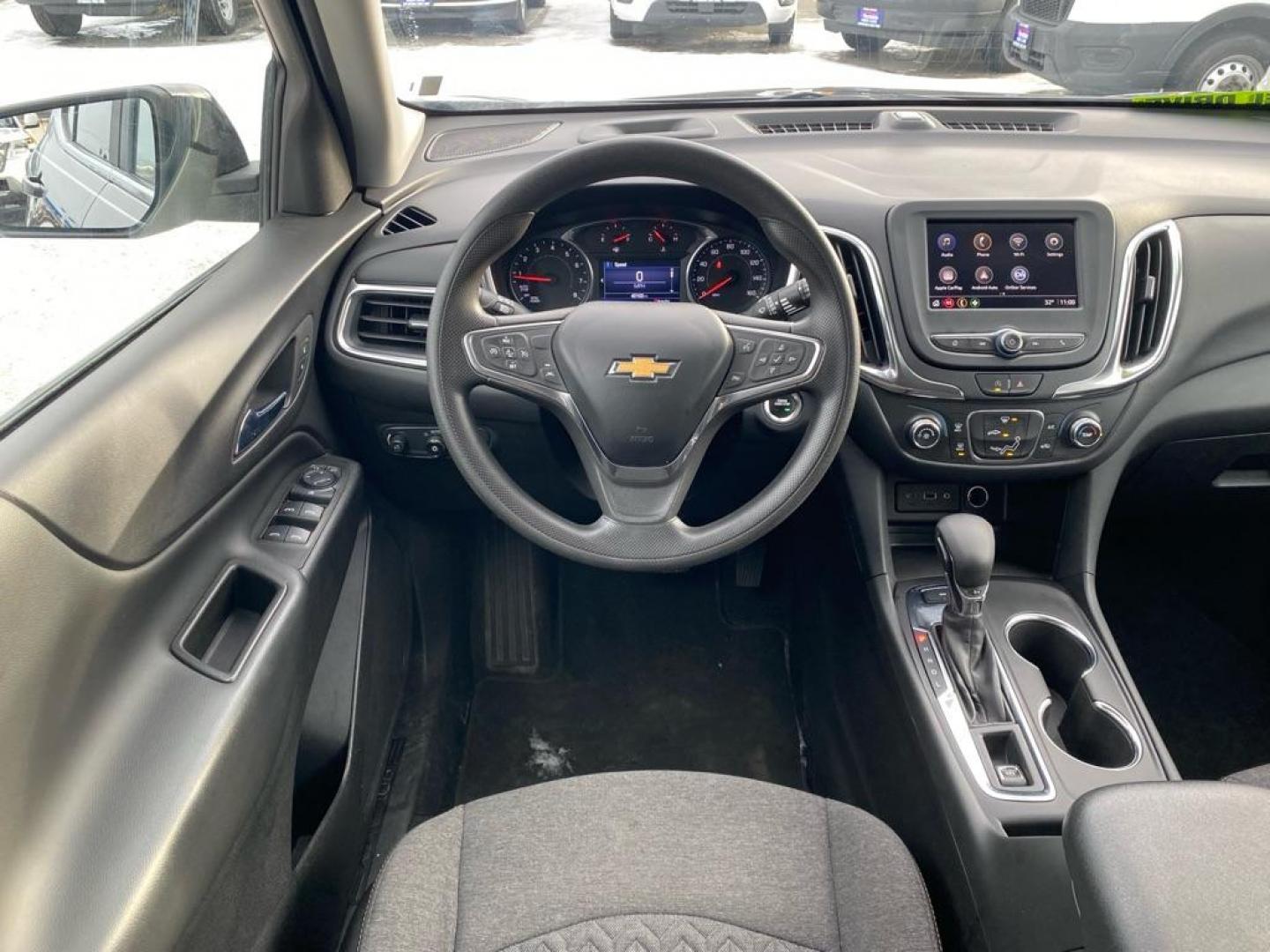 2022 BLACK CHEVROLET EQUINOX LT LT (3GNAXUEV4NL) with an 1.5L engine, Automatic transmission, located at 929 East 8th Ave, Anchorage, AK, 99501, (907) 274-2277, 61.214783, -149.866074 - Photo#4