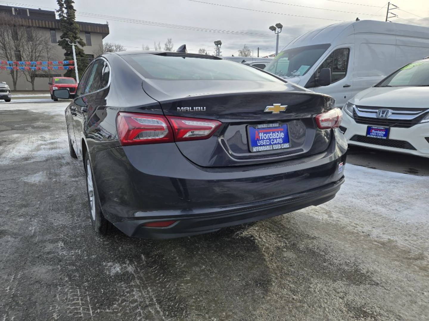 2022 GRAY CHEVROLET MALIBU LT LT (1G1ZD5ST2NF) with an 1.5L engine, Continuously Variable transmission, located at 929 East 8th Ave, Anchorage, AK, 99501, (907) 274-2277, 61.214783, -149.866074- Photo#2