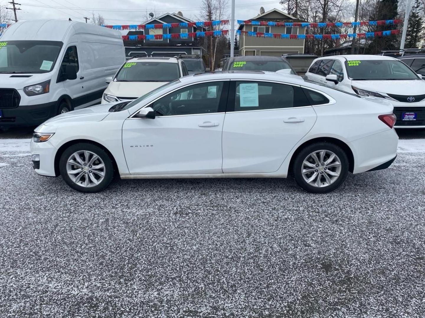 2022 WHITE CHEVROLET MALIBU LT LT (1G1ZD5ST1NF) with an 1.5L engine, Continuously Variable transmission, located at 929 East 8th Ave, Anchorage, AK, 99501, (907) 274-2277, 61.214783, -149.866074 - Photo#1