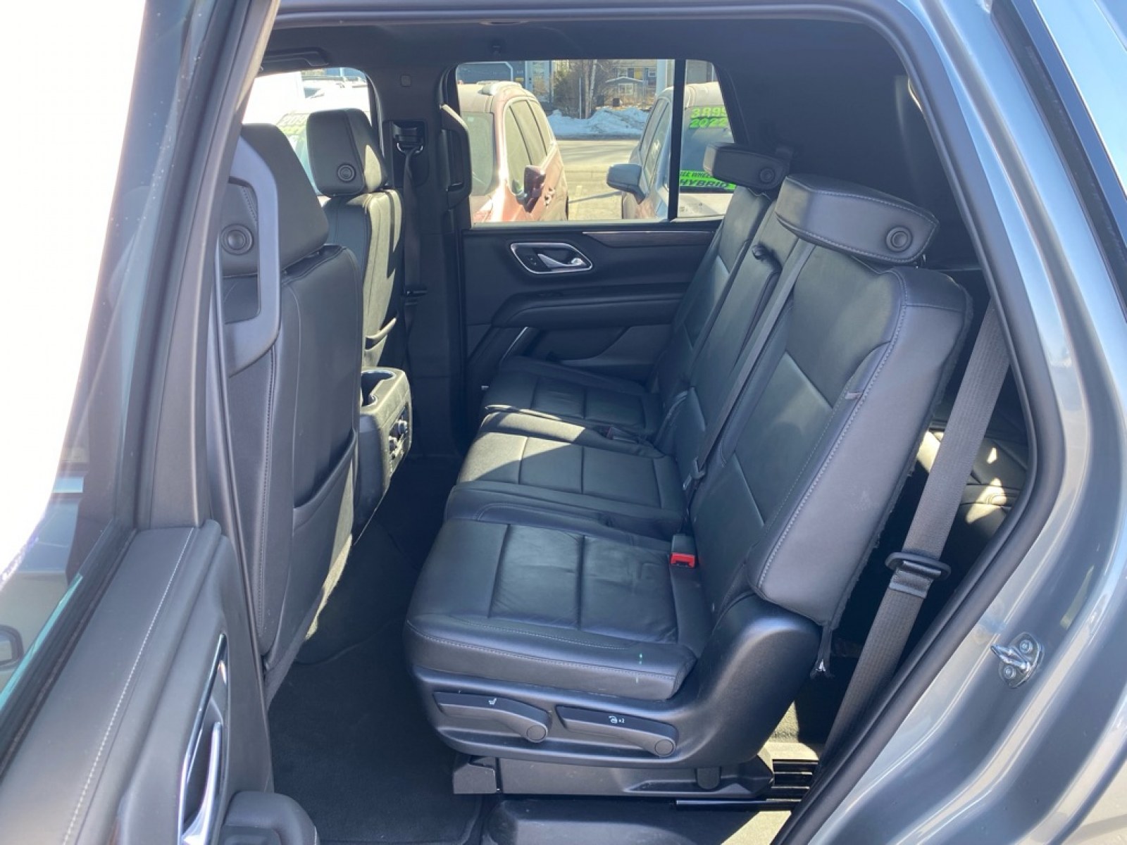 2023 GRAY CHEVROLET TAHOE LT 1500 LT (1GNSKNKD9PR) with an 5.3L engine, Automatic transmission, located at 929 East 8th Ave, Anchorage, AK, 99501, (907) 274-2277, 61.214783, -149.866074 - Photo#3