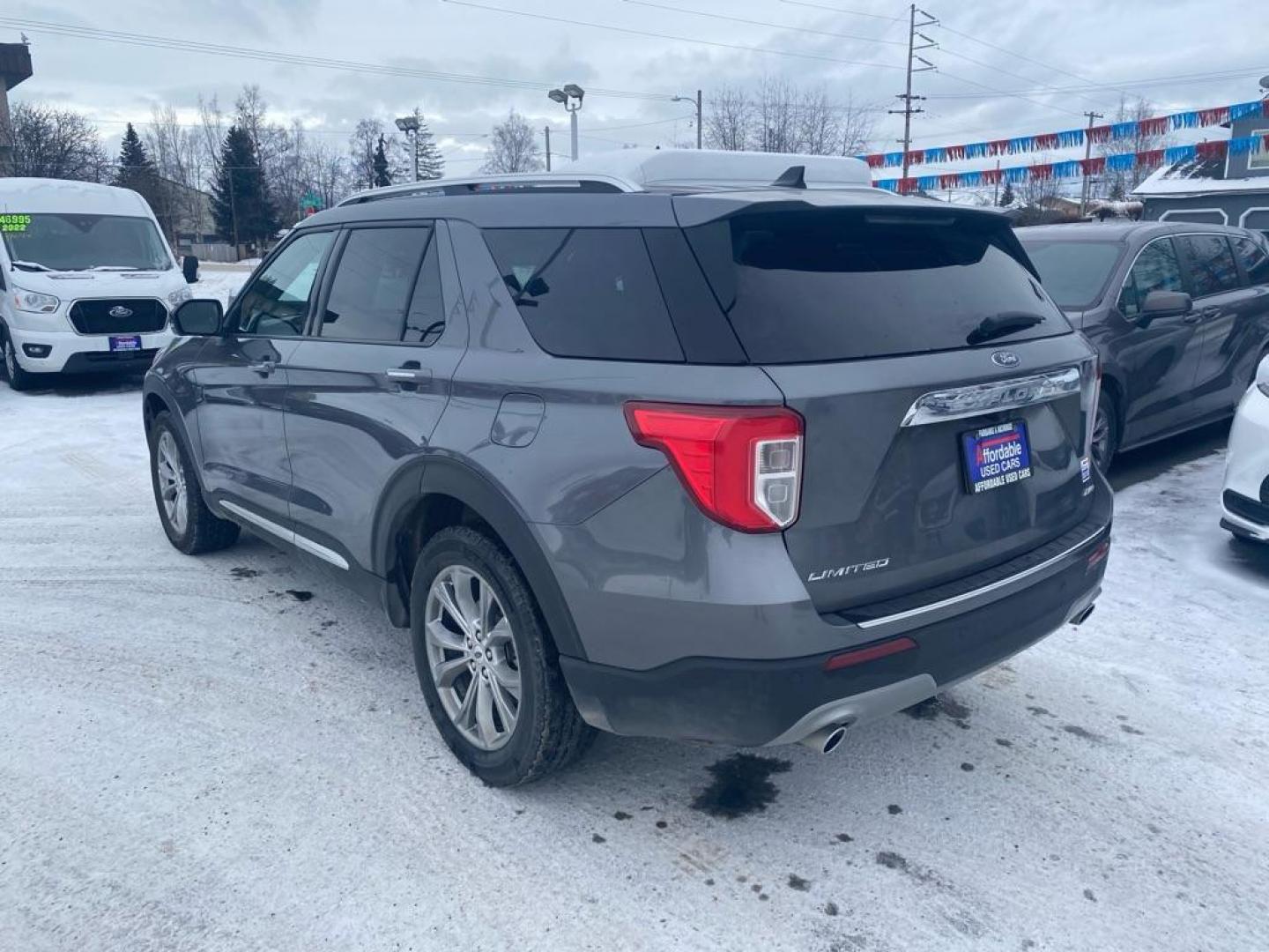 2022 GRAY FORD EXPLORER LIMITED (1FMSK8FH7NG) with an 2.3L engine, Automatic transmission, located at 929 East 8th Ave, Anchorage, AK, 99501, (907) 274-2277, 61.214783, -149.866074 - Photo#2