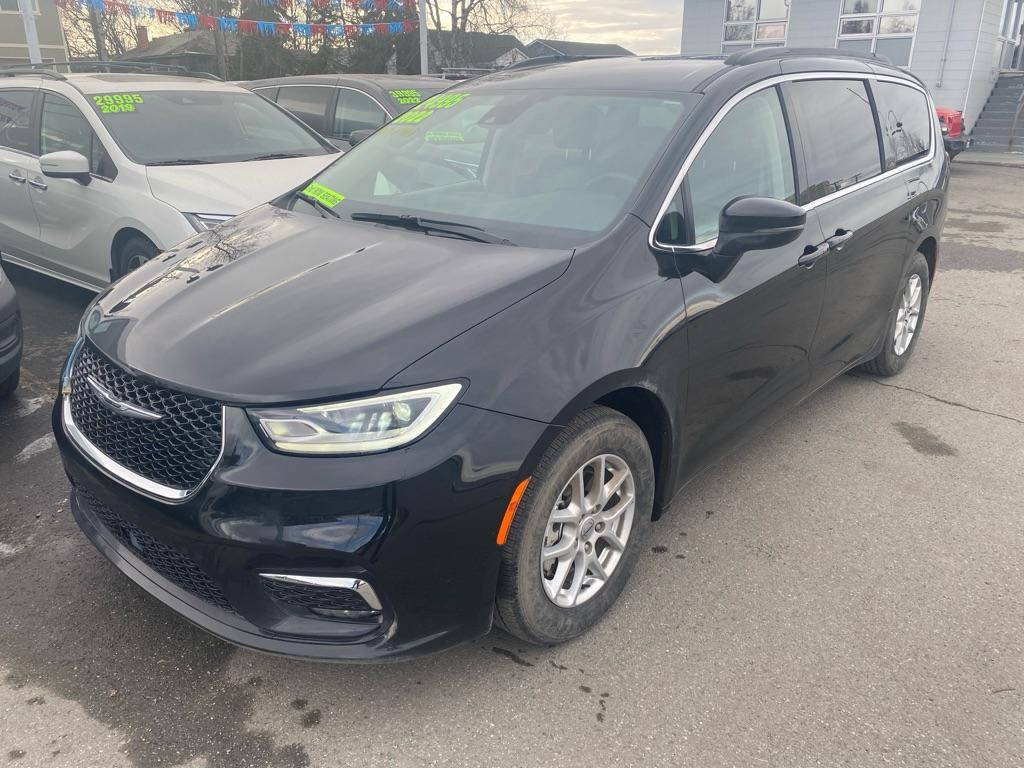 photo of 2022 CHRYSLER PACIFICA TOUR TOURING L