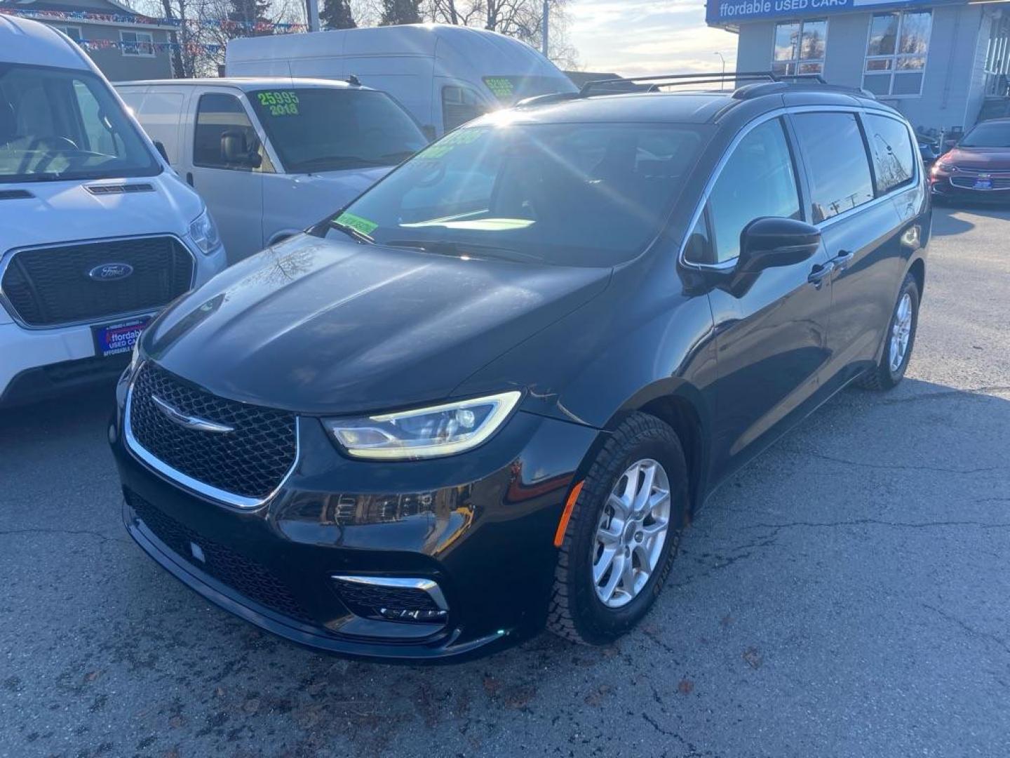 2022 BLACK CHRYSLER PACIFICA TOURING L (2C4RC1BG2NR) with an 3.6L engine, Automatic transmission, located at 929 East 8th Ave, Anchorage, AK, 99501, (907) 274-2277, 61.214783, -149.866074 - Photo#0