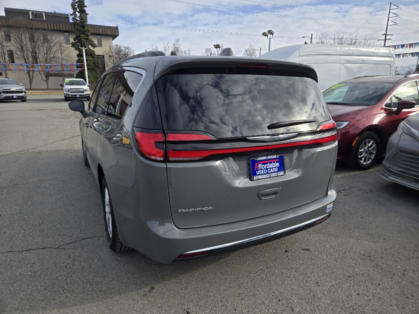 2022 GRAY CHRYSLER PACIFICA TOURING L (2C4RC1BG6NR) with an 3.6L engine, Automatic transmission, located at 929 East 8th Ave, Anchorage, AK, 99501, (907) 274-2277, 61.214783, -149.866074- Photo#2