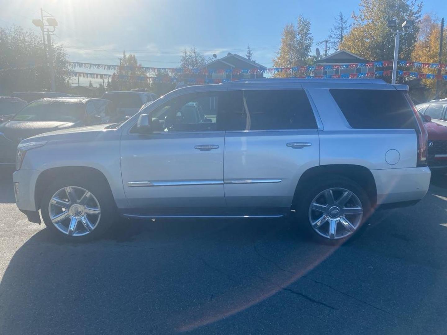 2017 SILVER CADILLAC ESCALADE PREMIUM LUXURY (1GYS4CKJ4HR) with an 6.2L engine, Automatic transmission, located at 929 East 8th Ave, Anchorage, AK, 99501, (907) 274-2277, 61.214783, -149.866074 - Photo#1