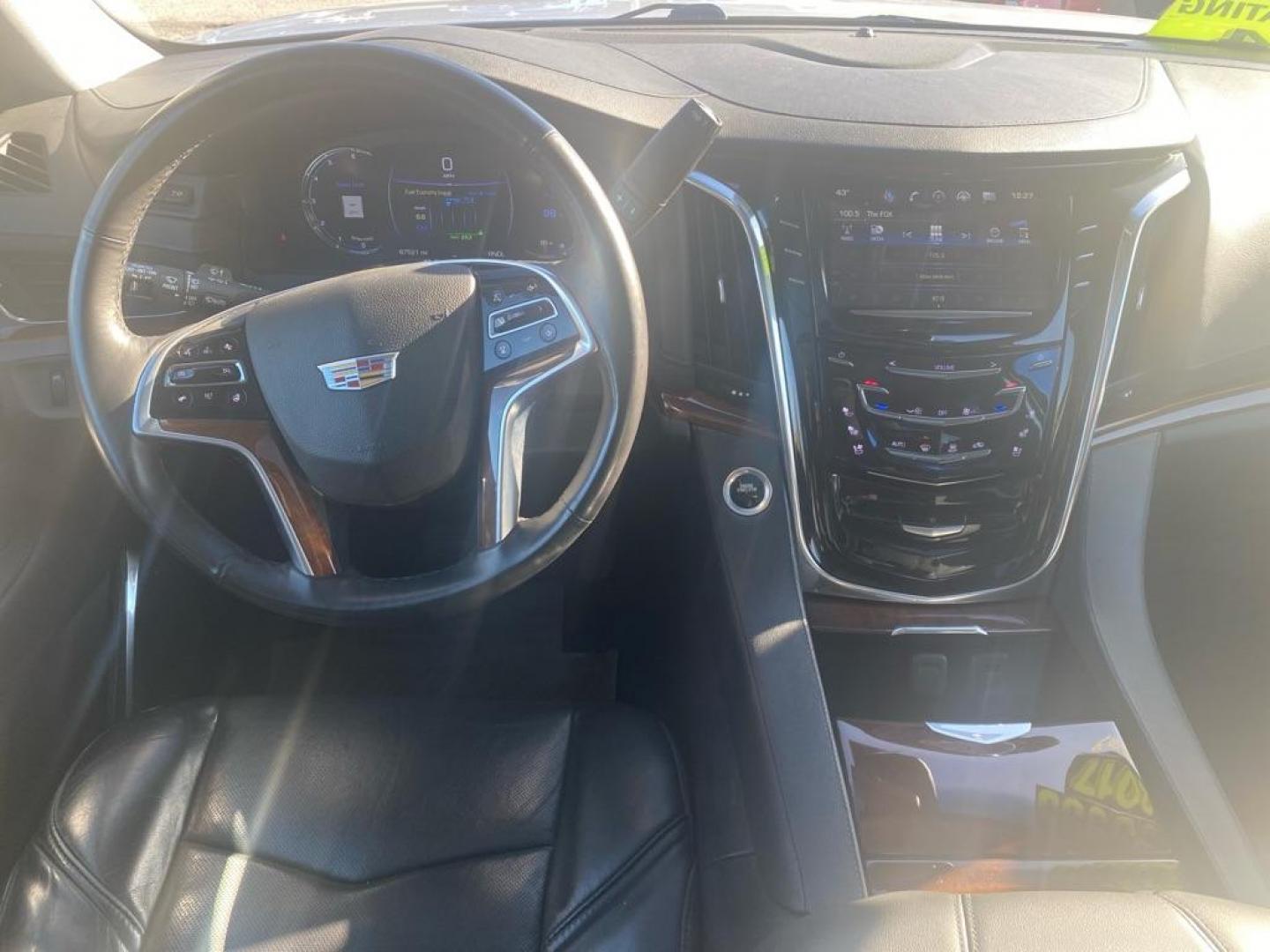 2017 SILVER CADILLAC ESCALADE PREMIUM LUXURY (1GYS4CKJ4HR) with an 6.2L engine, Automatic transmission, located at 929 East 8th Ave, Anchorage, AK, 99501, (907) 274-2277, 61.214783, -149.866074 - Photo#4