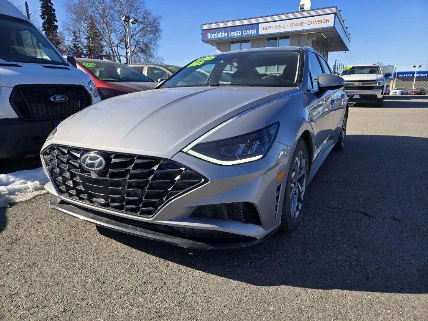2023 SILVER HYUNDAI SONATA SEL SEL (KMHL64JA6PA) with an 2.5L engine, Automatic transmission, located at 929 East 8th Ave, Anchorage, AK, 99501, (907) 274-2277, 61.214783, -149.866074 - Photo#0