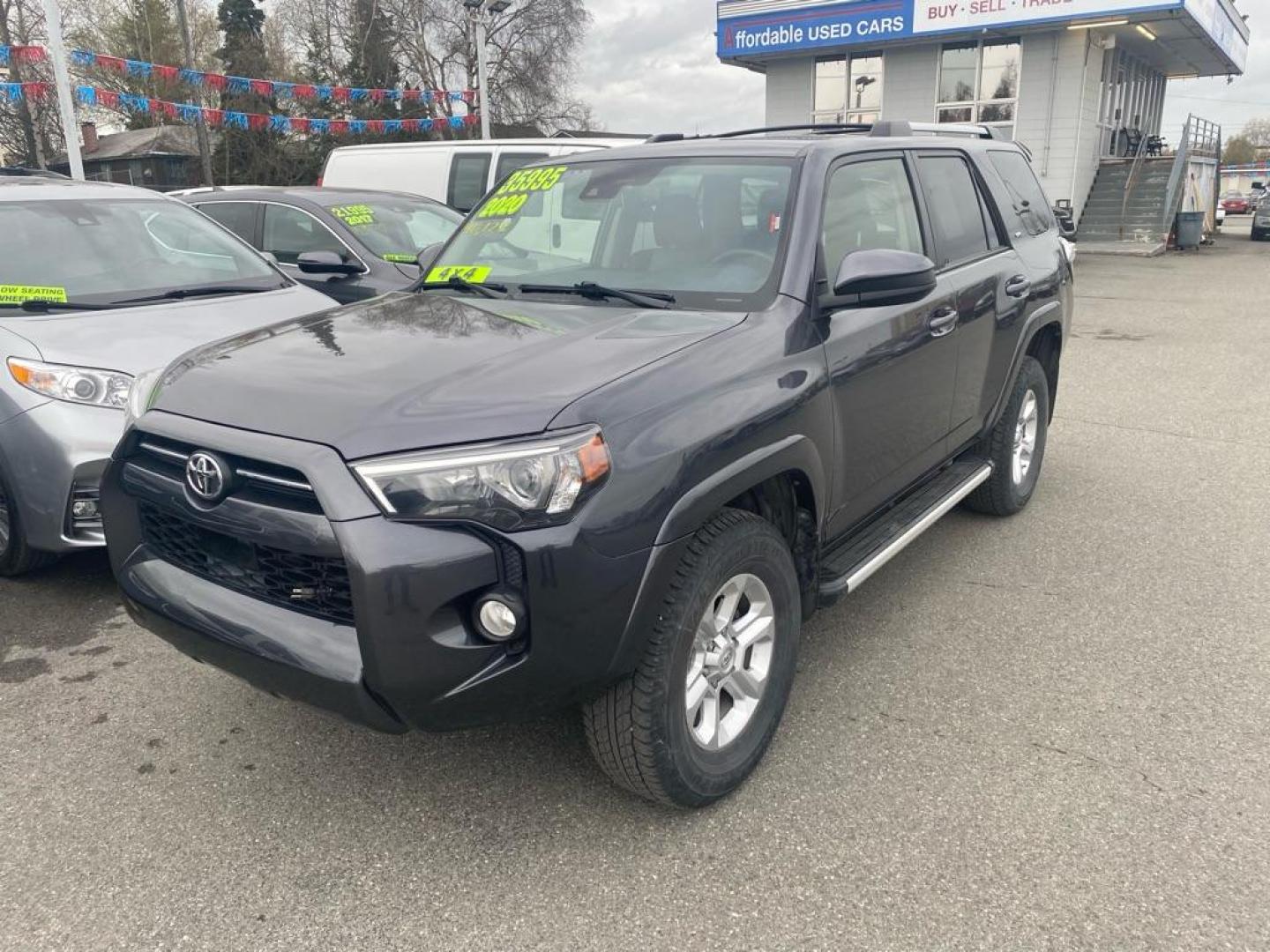 2020 GRAY TOYOTA 4RUNNER SR5/SR5 PREMIUM (JTEBU5JR6L5) with an 4.0L engine, Automatic transmission, located at 929 East 8th Ave, Anchorage, AK, 99501, (907) 274-2277, 61.214783, -149.866074 - Photo#0