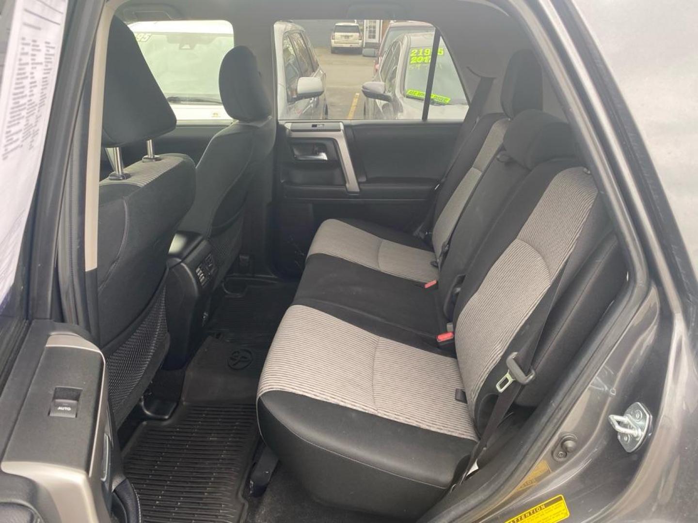 2020 GRAY TOYOTA 4RUNNER SR5/SR5 PREMIUM (JTEBU5JR6L5) with an 4.0L engine, Automatic transmission, located at 929 East 8th Ave, Anchorage, AK, 99501, (907) 274-2277, 61.214783, -149.866074 - Photo#3