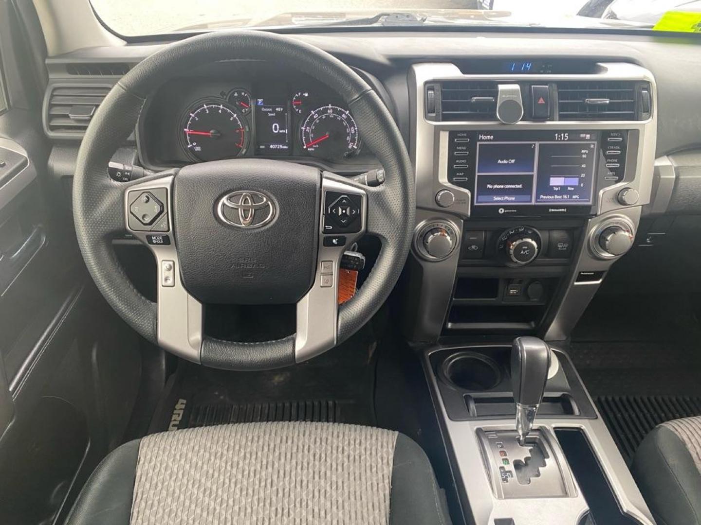 2020 GRAY TOYOTA 4RUNNER SR5/SR5 PREMIUM (JTEBU5JR6L5) with an 4.0L engine, Automatic transmission, located at 929 East 8th Ave, Anchorage, AK, 99501, (907) 274-2277, 61.214783, -149.866074 - Photo#4