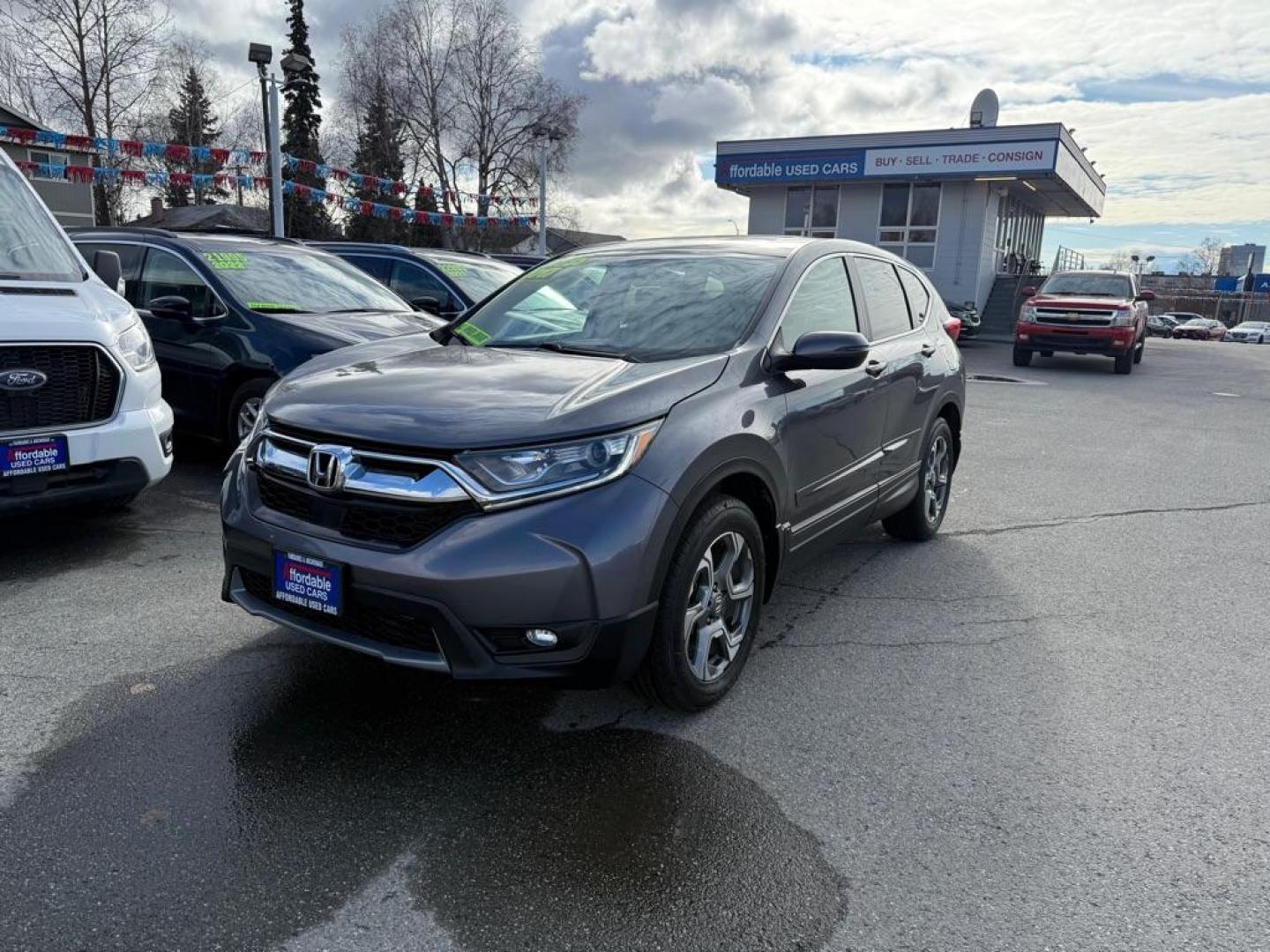 2017 GRAY HONDA CR-V EX (2HKRW2H54HH) with an 1.5L engine, Continuously Variable transmission, located at 929 East 8th Ave, Anchorage, AK, 99501, (907) 274-2277, 61.214783, -149.866074 - Photo#0