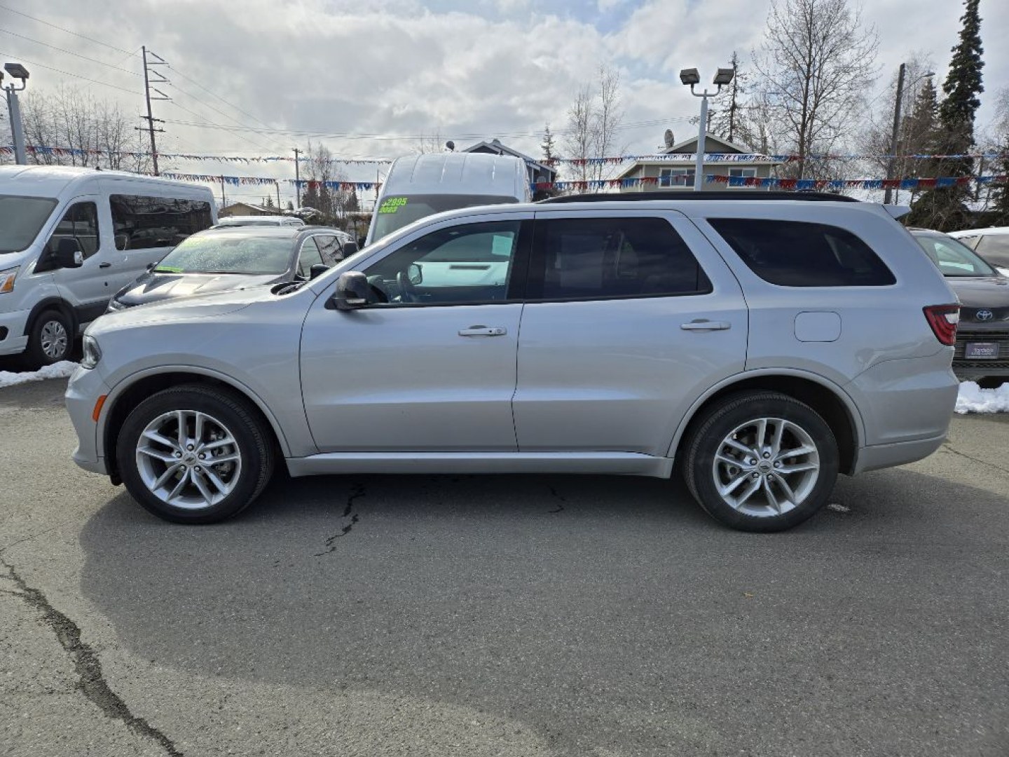 2024 SILVER DODGE DURANGO GT PLUS (1C4RDJDG8RC) with an 3.6L engine, Automatic transmission, located at 929 East 8th Ave, Anchorage, AK, 99501, (907) 274-2277, 61.214783, -149.866074- Photo#1