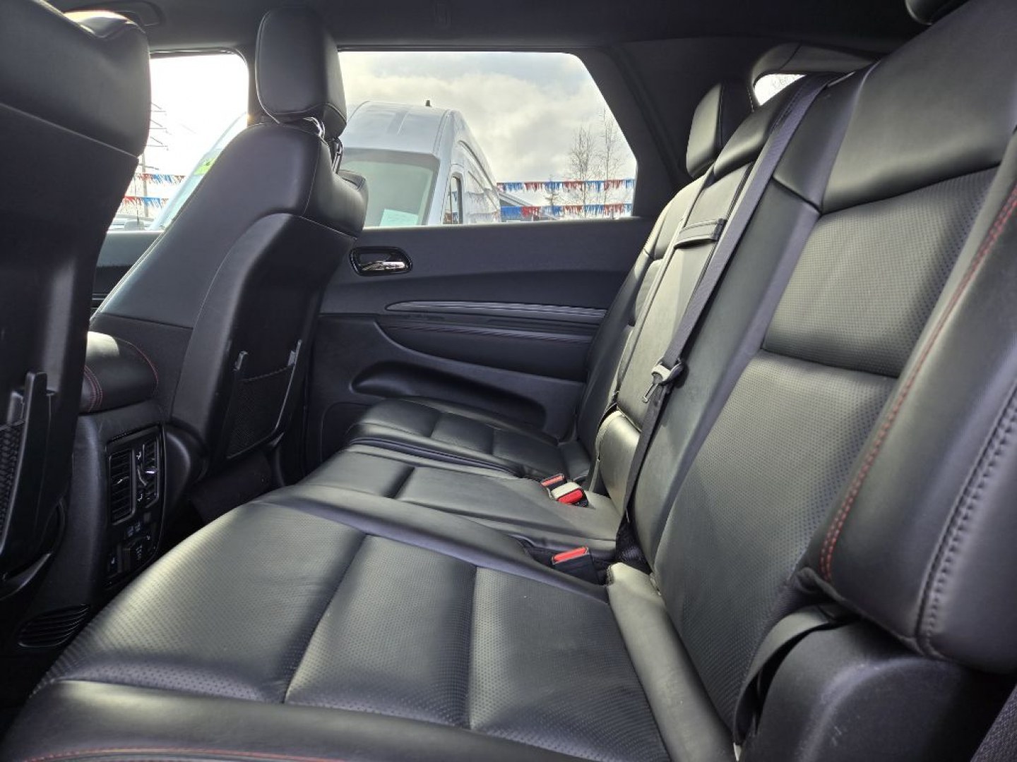 2024 SILVER DODGE DURANGO GT PLUS (1C4RDJDG8RC) with an 3.6L engine, Automatic transmission, located at 929 East 8th Ave, Anchorage, AK, 99501, (907) 274-2277, 61.214783, -149.866074- Photo#3