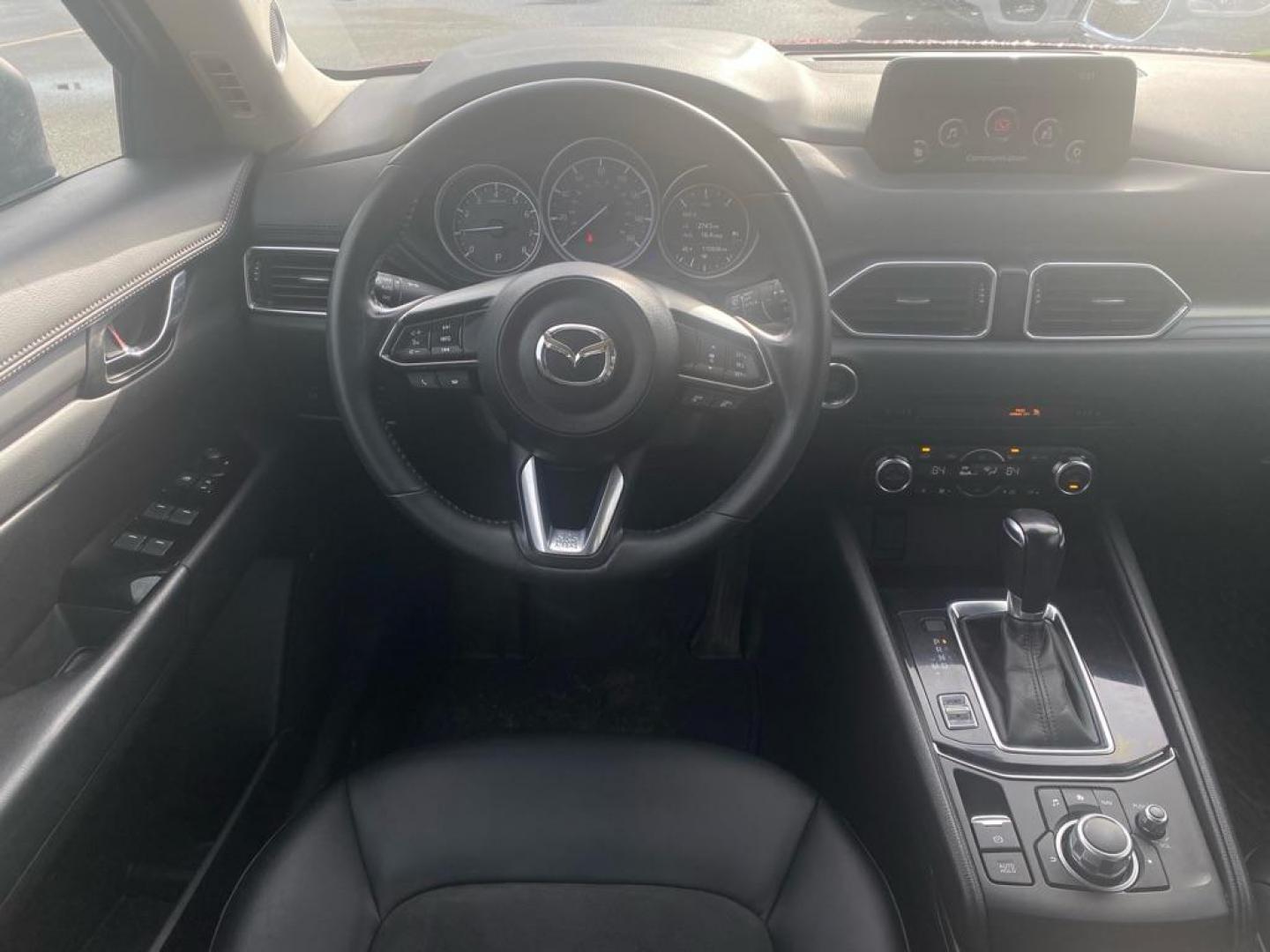 2018 RED MAZDA CX-5 TOURING (JM3KFBCM7J0) with an 2.5L engine, Automatic transmission, located at 929 East 8th Ave, Anchorage, AK, 99501, (907) 274-2277, 61.214783, -149.866074 - Photo#4