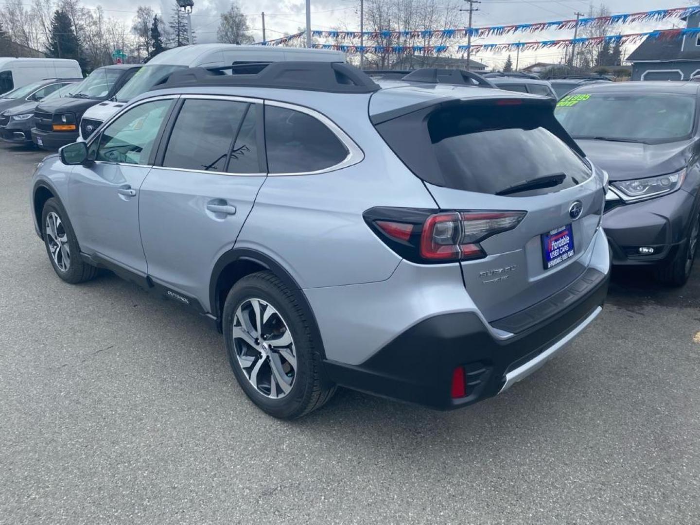 2022 SILVER SUBARU OUTBACK LIMITED (4S4BTANC4N3) with an 2.5L engine, Automatic transmission, located at 929 East 8th Ave, Anchorage, AK, 99501, (907) 274-2277, 61.214783, -149.866074 - Photo#2