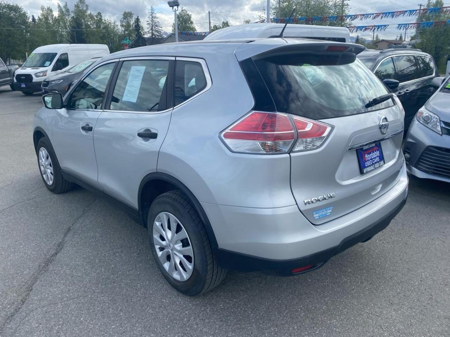 2016 SILVER NISSAN ROGUE S (KNMAT2MVXGP) with an 2.5L engine, Continuously Variable transmission, located at 929 East 8th Ave, Anchorage, AK, 99501, (907) 274-2277, 61.214783, -149.866074 - Photo#2