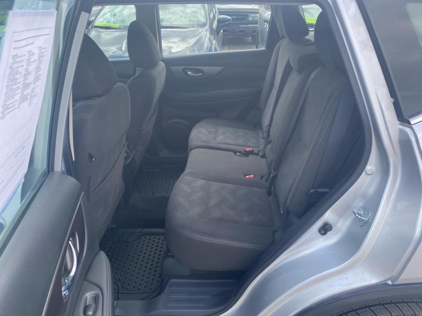 2016 SILVER NISSAN ROGUE S (KNMAT2MVXGP) with an 2.5L engine, Continuously Variable transmission, located at 929 East 8th Ave, Anchorage, AK, 99501, (907) 274-2277, 61.214783, -149.866074 - Photo#3