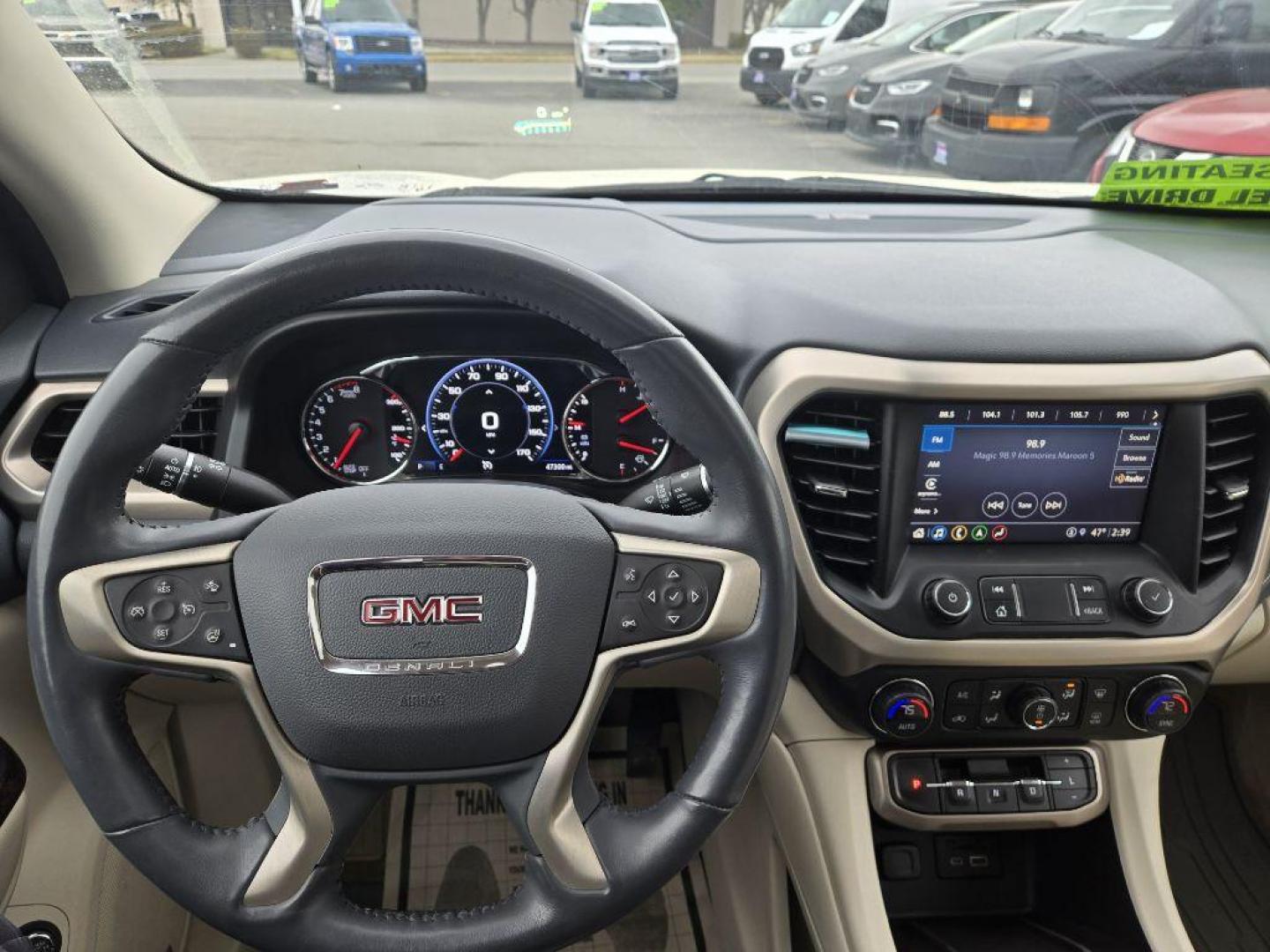 2021 WHITE GMC ACADIA DENALI (1GKKNXLS9MZ) with an 3.6L engine, Automatic transmission, located at 929 East 8th Ave, Anchorage, AK, 99501, (907) 274-2277, 61.214783, -149.866074 - Photo#4