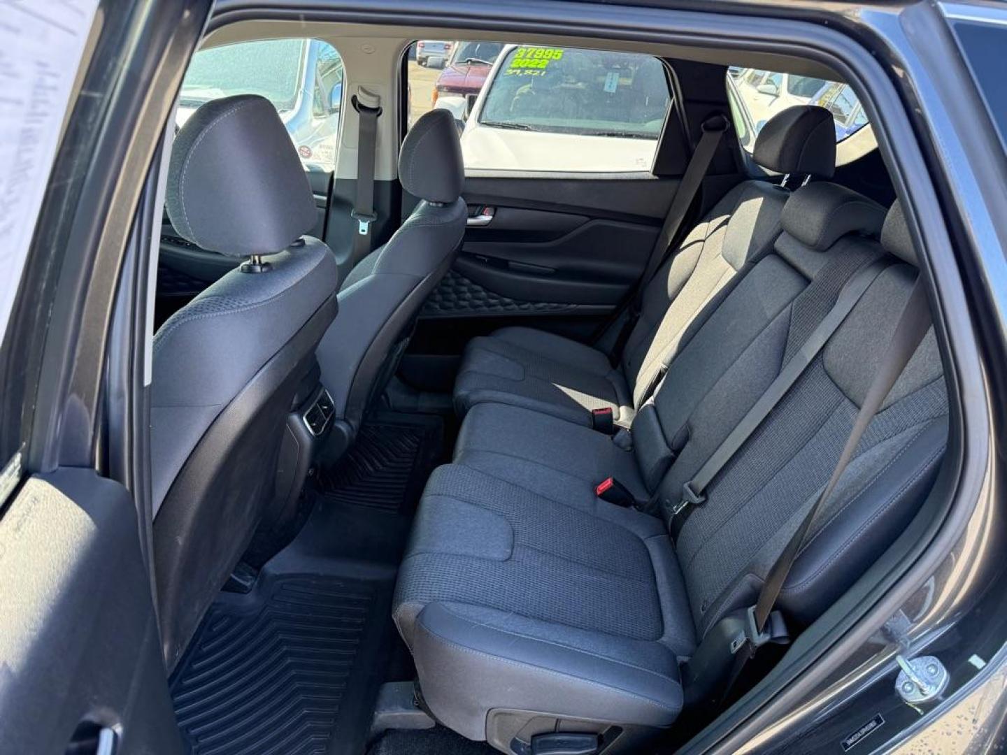 2023 GRAY HYUNDAI SANTA FE SEL SEL (5NMS2DAJ3PH) with an 2.5L engine, Automatic transmission, located at 929 East 8th Ave, Anchorage, AK, 99501, (907) 274-2277, 61.214783, -149.866074 - Photo#3