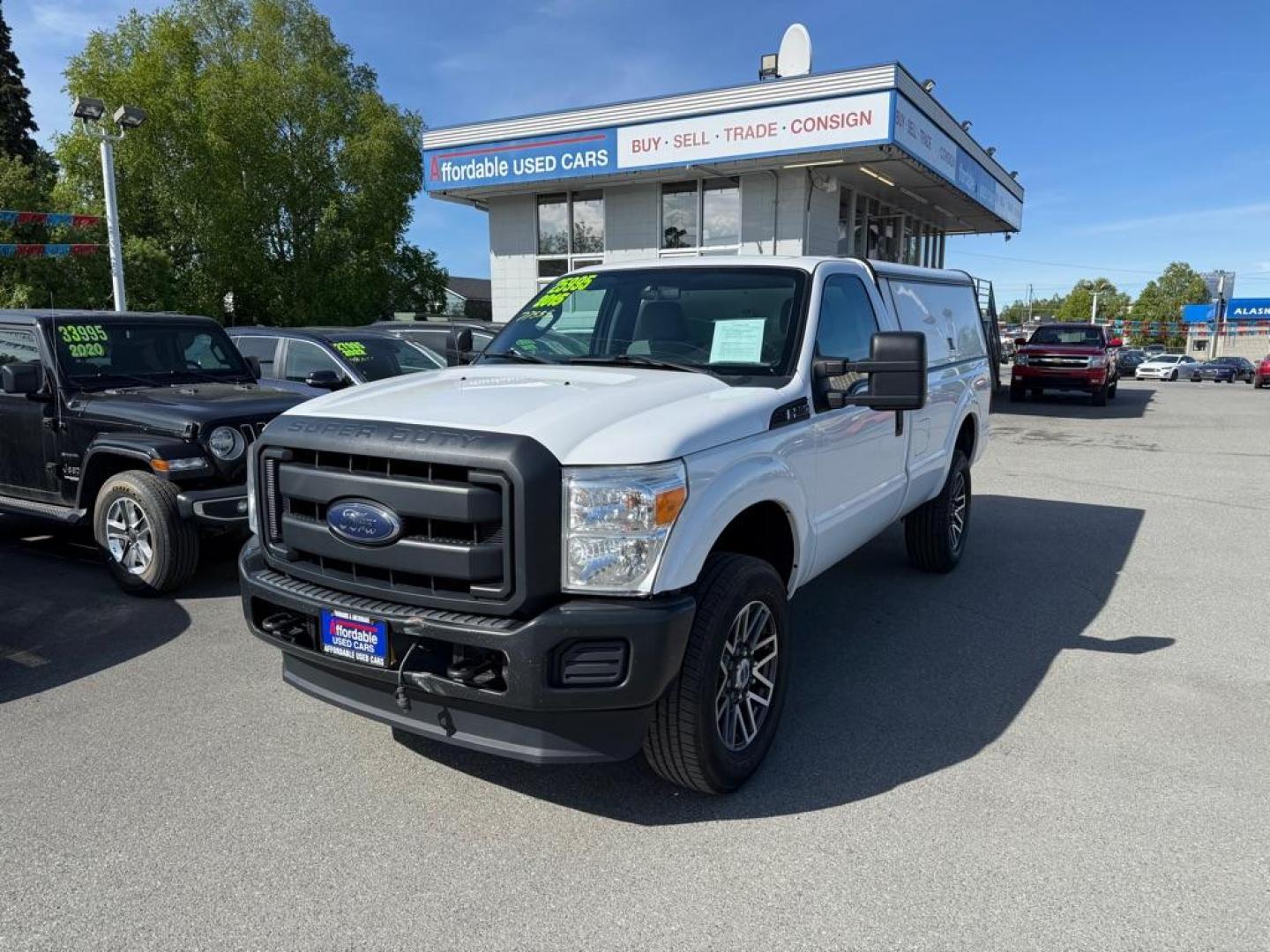 2015 WHITE FORD F250 SUPER DUTY (1FTBF2B6XFE) with an 6.2L engine, Automatic transmission, located at 929 East 8th Ave, Anchorage, AK, 99501, (907) 274-2277, 61.214783, -149.866074 - Photo#0