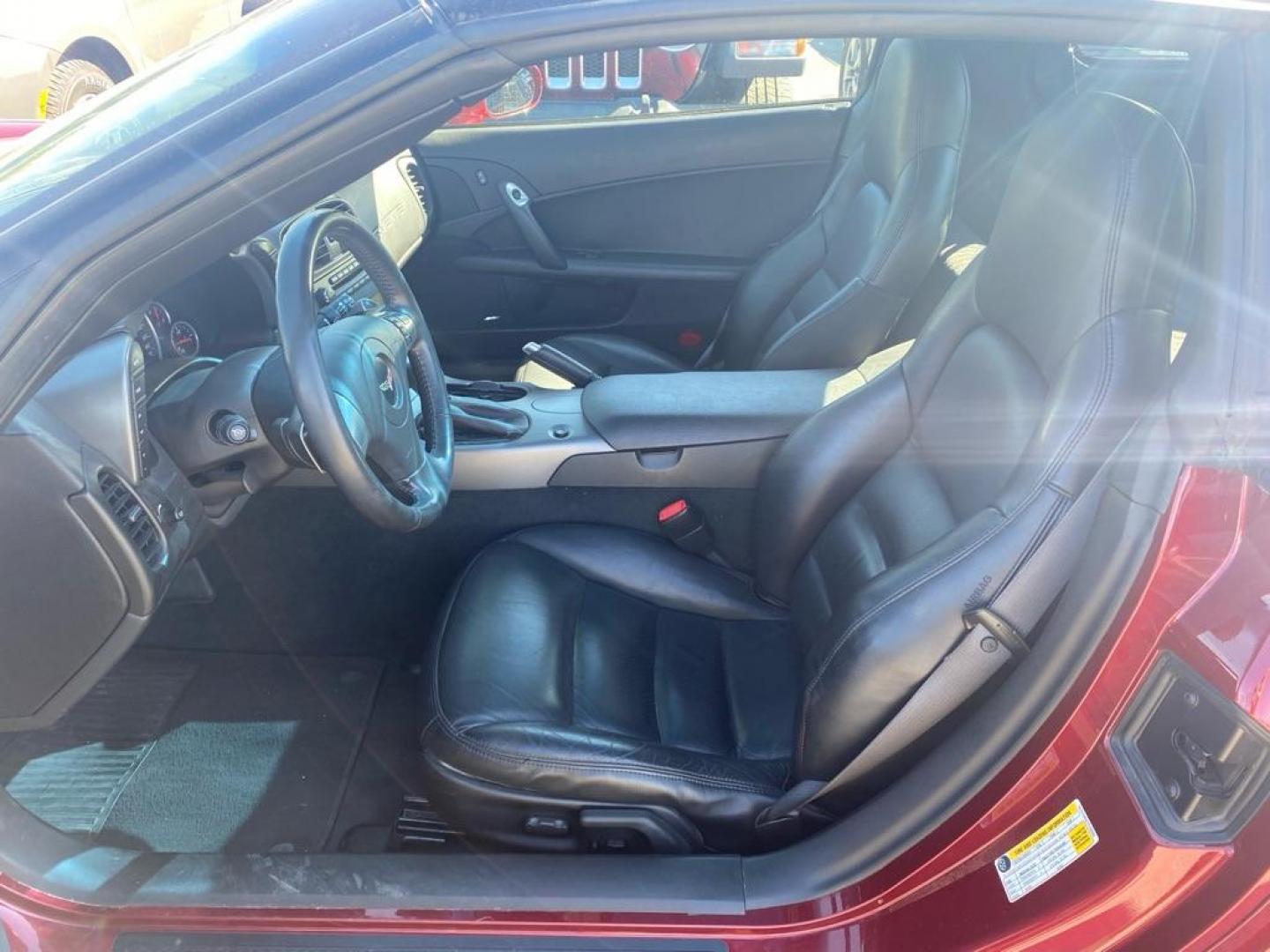 2007 MAROON CHEVROLET CORVETTE (1G1YY26U275) with an 6.0L engine, Automatic transmission, located at 929 East 8th Ave, Anchorage, AK, 99501, (907) 274-2277, 61.214783, -149.866074 - Photo#3