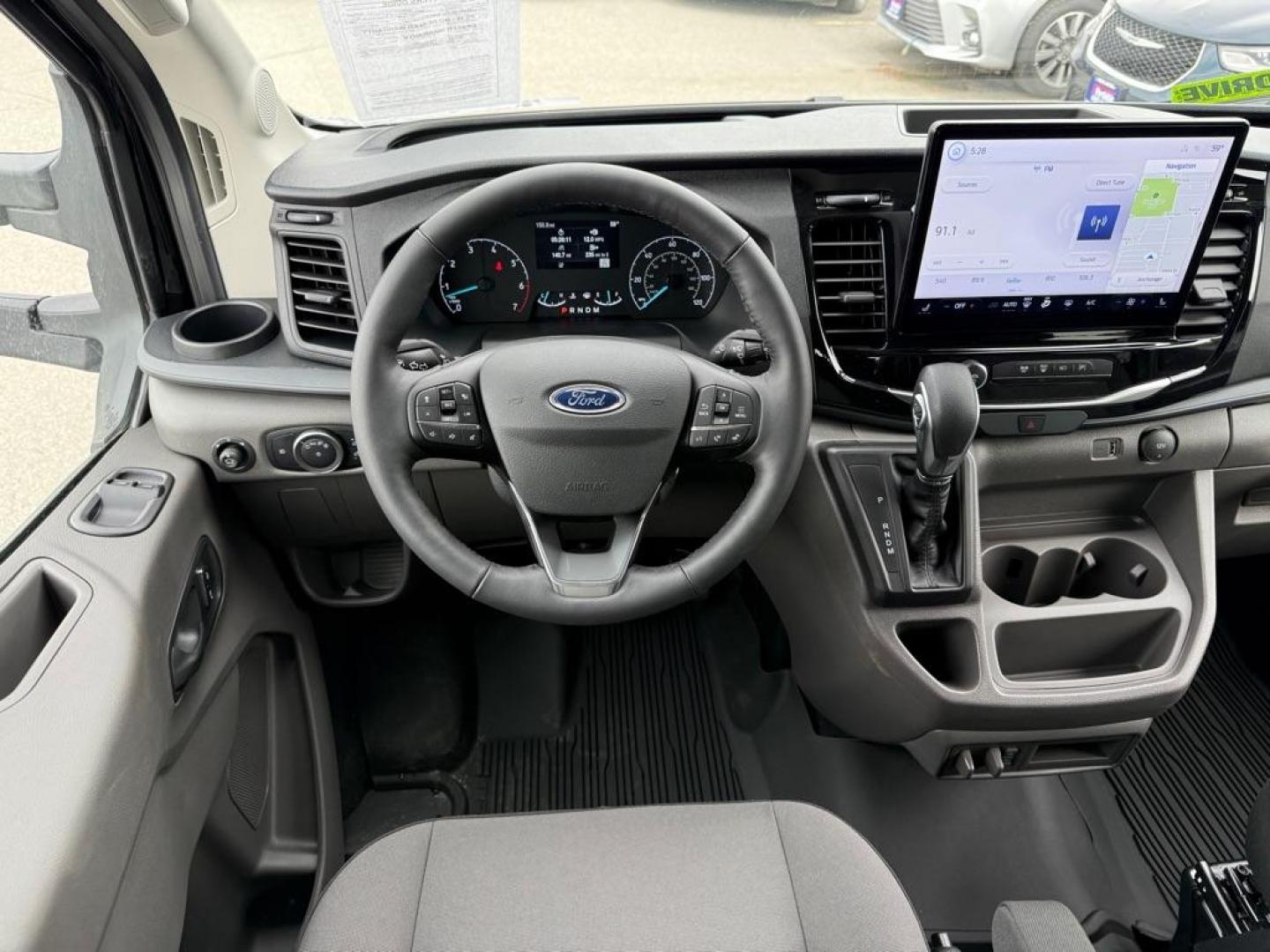 2025 BLACK FORD TRANSIT XLT HIGH 15 PASS DRW (1FBVU5XG4SK) , Automatic transmission, located at 929 East 8th Ave, Anchorage, AK, 99501, (907) 274-2277, 61.214783, -149.866074 - Photo#4