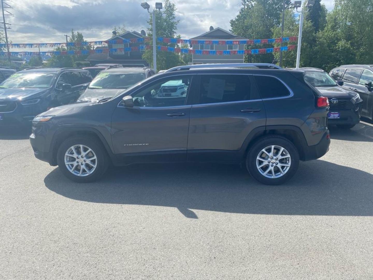 2016 BROWN JEEP CHEROKEE LATITUDE (1C4PJMCB2GW) with an 2.4L engine, Automatic transmission, located at 929 East 8th Ave, Anchorage, AK, 99501, (907) 274-2277, 61.214783, -149.866074 - Photo#1