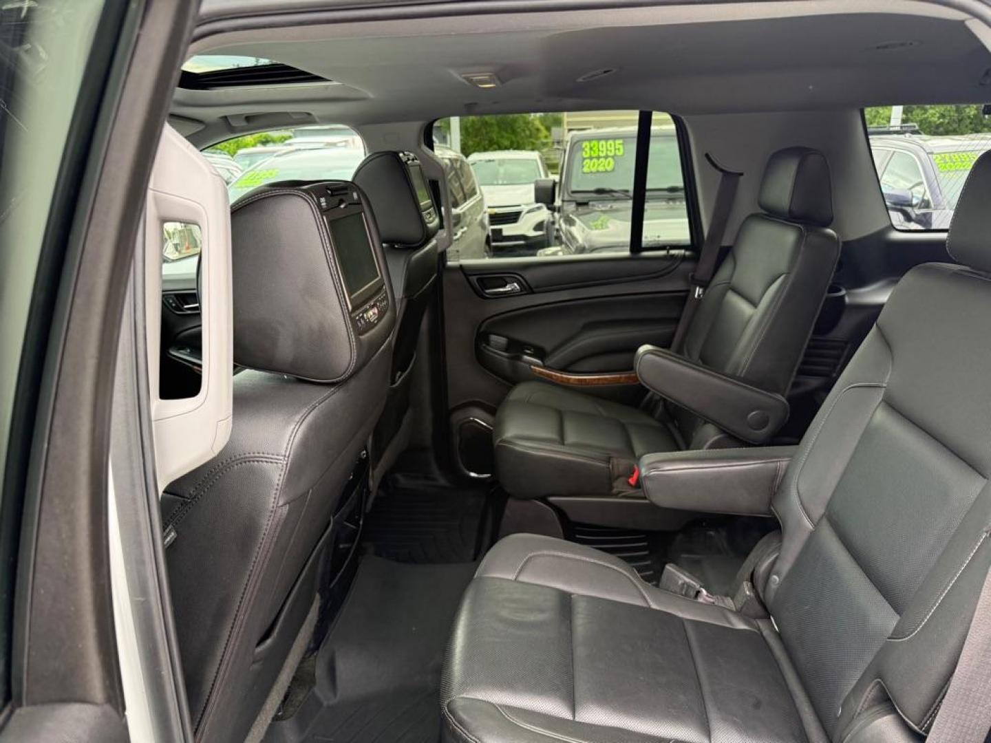 2017 WHITE CHEVROLET TAHOE 1500 PREMIER (1GNSKCKC4HR) with an 5.3L engine, Automatic transmission, located at 929 East 8th Ave, Anchorage, AK, 99501, (907) 274-2277, 61.214783, -149.866074 - Photo#3