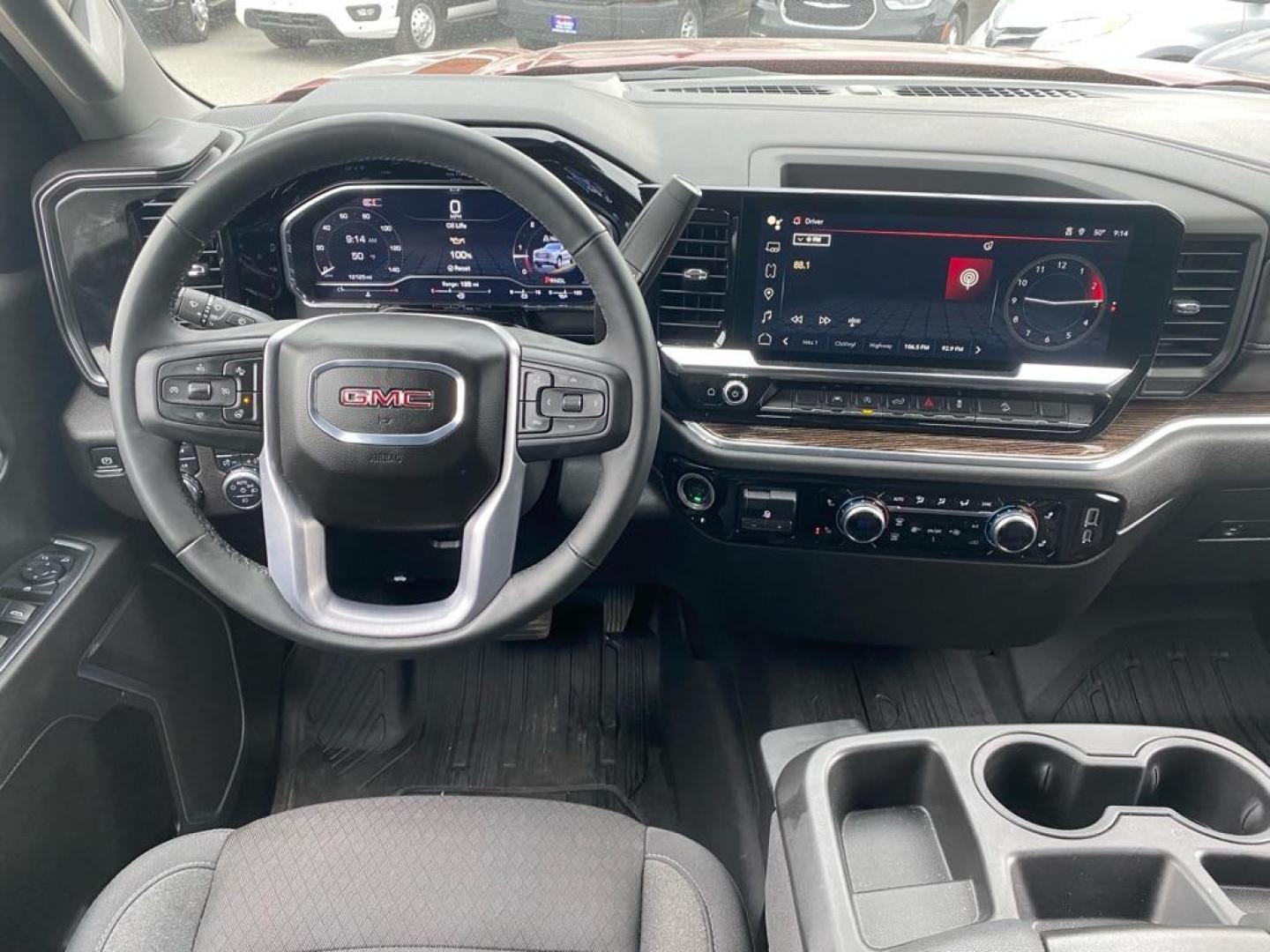 2024 MAROON GMC SIERRA 1500 ELEVATION (1GTUUCED2RZ) with an 5.3L engine, Automatic transmission, located at 929 East 8th Ave, Anchorage, AK, 99501, (907) 274-2277, 61.214783, -149.866074 - Photo#4