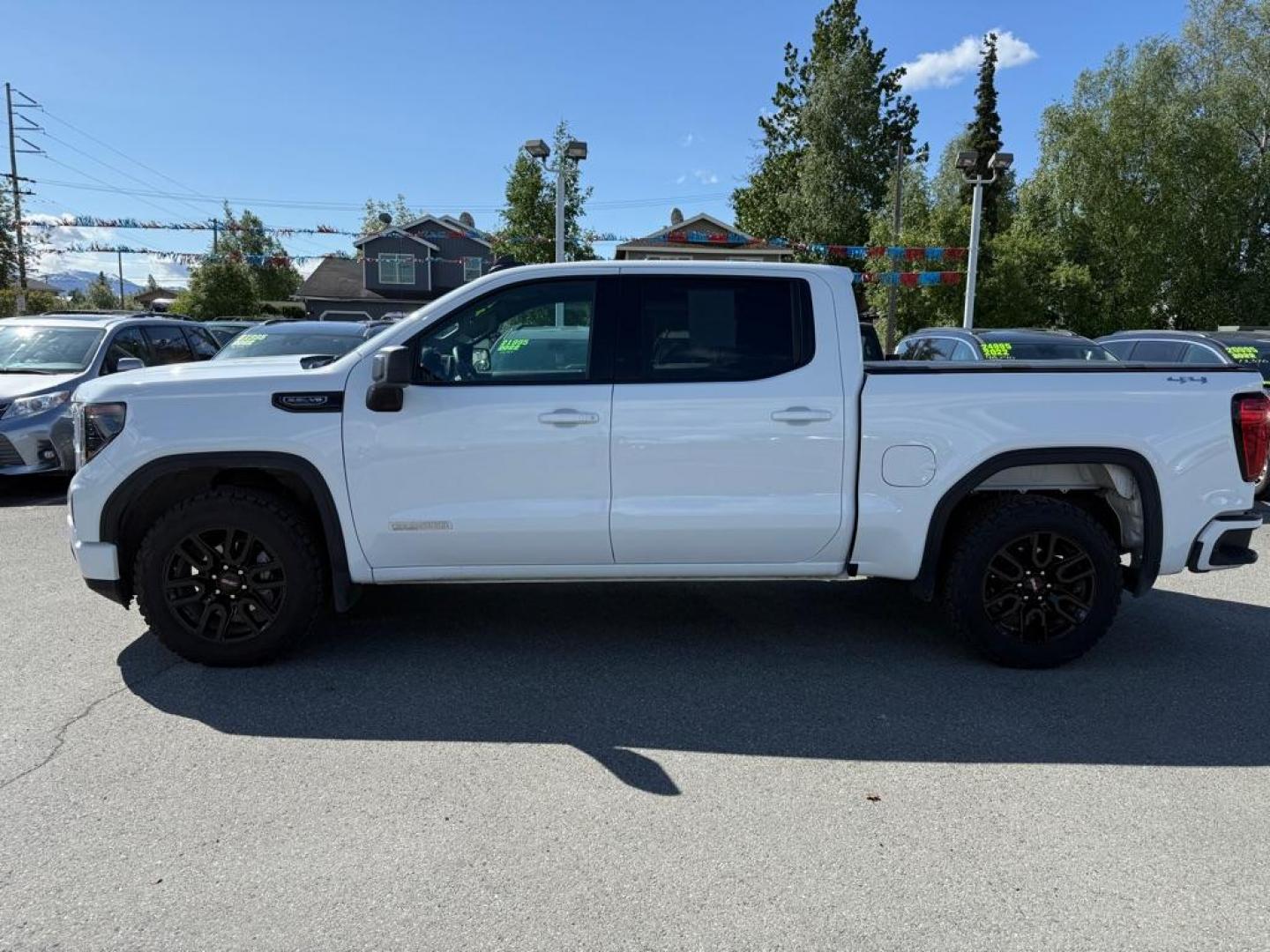 2024 WHITE GMC SIERRA 1500 ELEVATION (1GTUUCEDXRZ) with an 5.3L engine, Automatic transmission, located at 929 East 8th Ave, Anchorage, AK, 99501, (907) 274-2277, 61.214783, -149.866074 - Photo#1