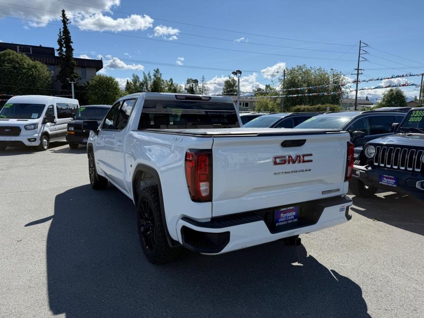2024 WHITE GMC SIERRA 1500 ELEVATION (1GTUUCEDXRZ) with an 5.3L engine, Automatic transmission, located at 929 East 8th Ave, Anchorage, AK, 99501, (907) 274-2277, 61.214783, -149.866074 - Photo#2
