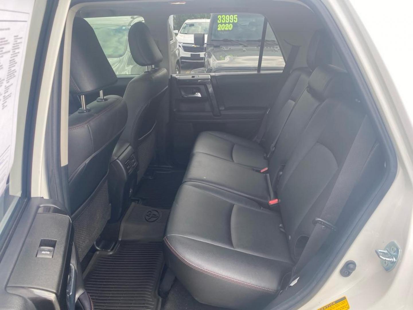 2021 WHITE TOYOTA 4RUNNER TRD OFF ROAD PREMIUM (JTERU5JR5M5) with an 4.0L engine, Automatic transmission, located at 929 East 8th Ave, Anchorage, AK, 99501, (907) 274-2277, 61.214783, -149.866074 - Photo#3