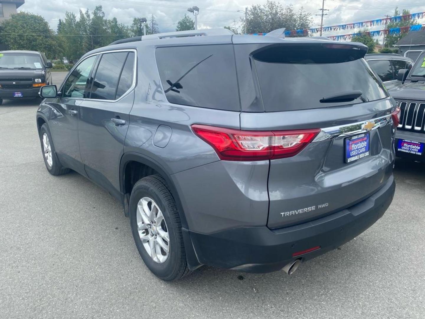 2018 BLUE CHEVROLET TRAVERSE LT (1GNEVGKW5JJ) with an 3.6L engine, Automatic transmission, located at 929 East 8th Ave, Anchorage, AK, 99501, (907) 274-2277, 61.214783, -149.866074 - Photo#2