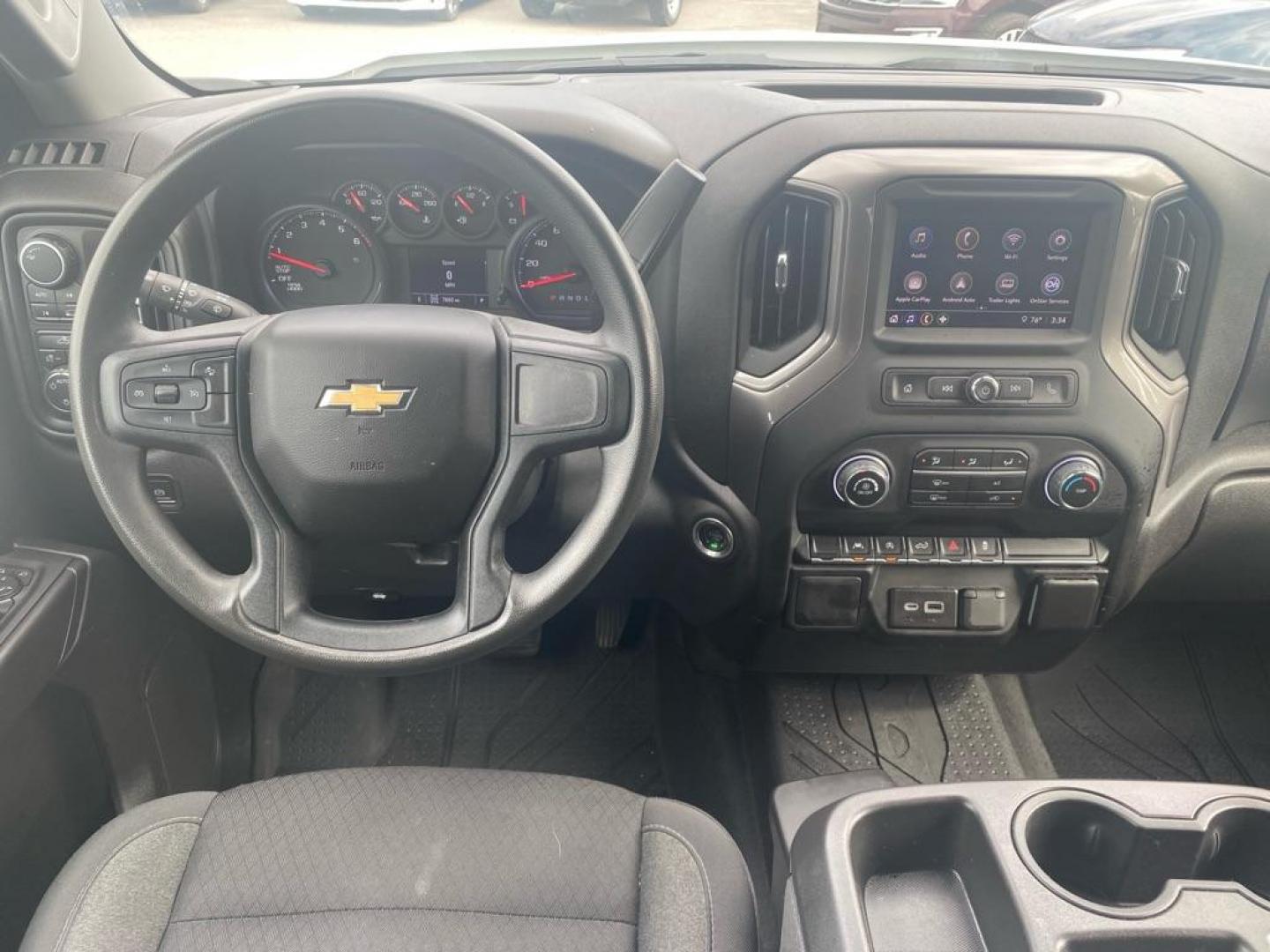2023 WHITE CHEVROLET SILVERADO 1500 CUSTOM (3GCPDBEK3PG) with an 2.7L engine, Automatic transmission, located at 929 East 8th Ave, Anchorage, AK, 99501, (907) 274-2277, 61.214783, -149.866074 - Photo#4