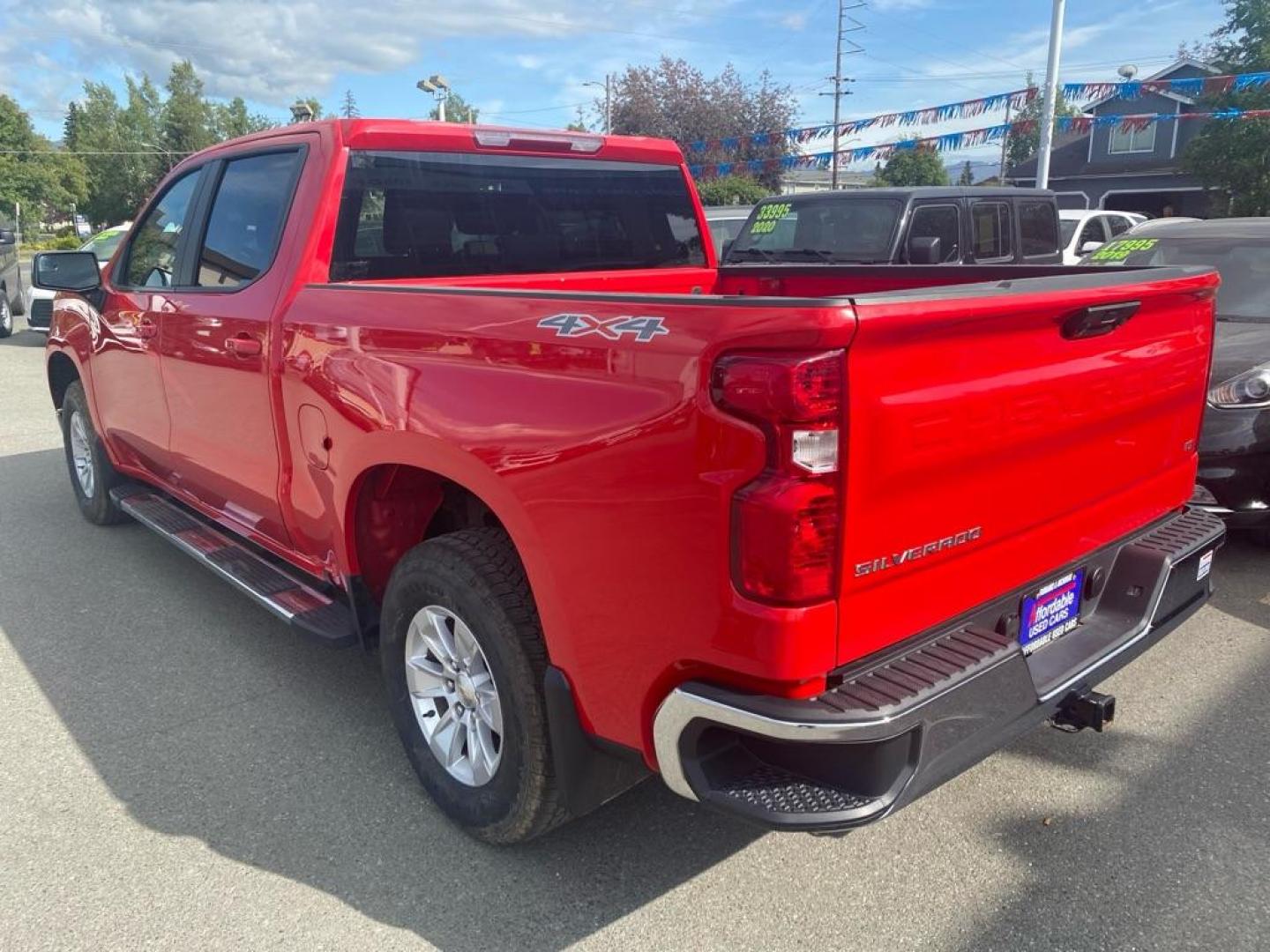 2023 RED CHEVROLET SILVERADO 1500 LT (2GCUDDEDXP1) with an 5.3L engine, Automatic transmission, located at 929 East 8th Ave, Anchorage, AK, 99501, (907) 274-2277, 61.214783, -149.866074 - Photo#2