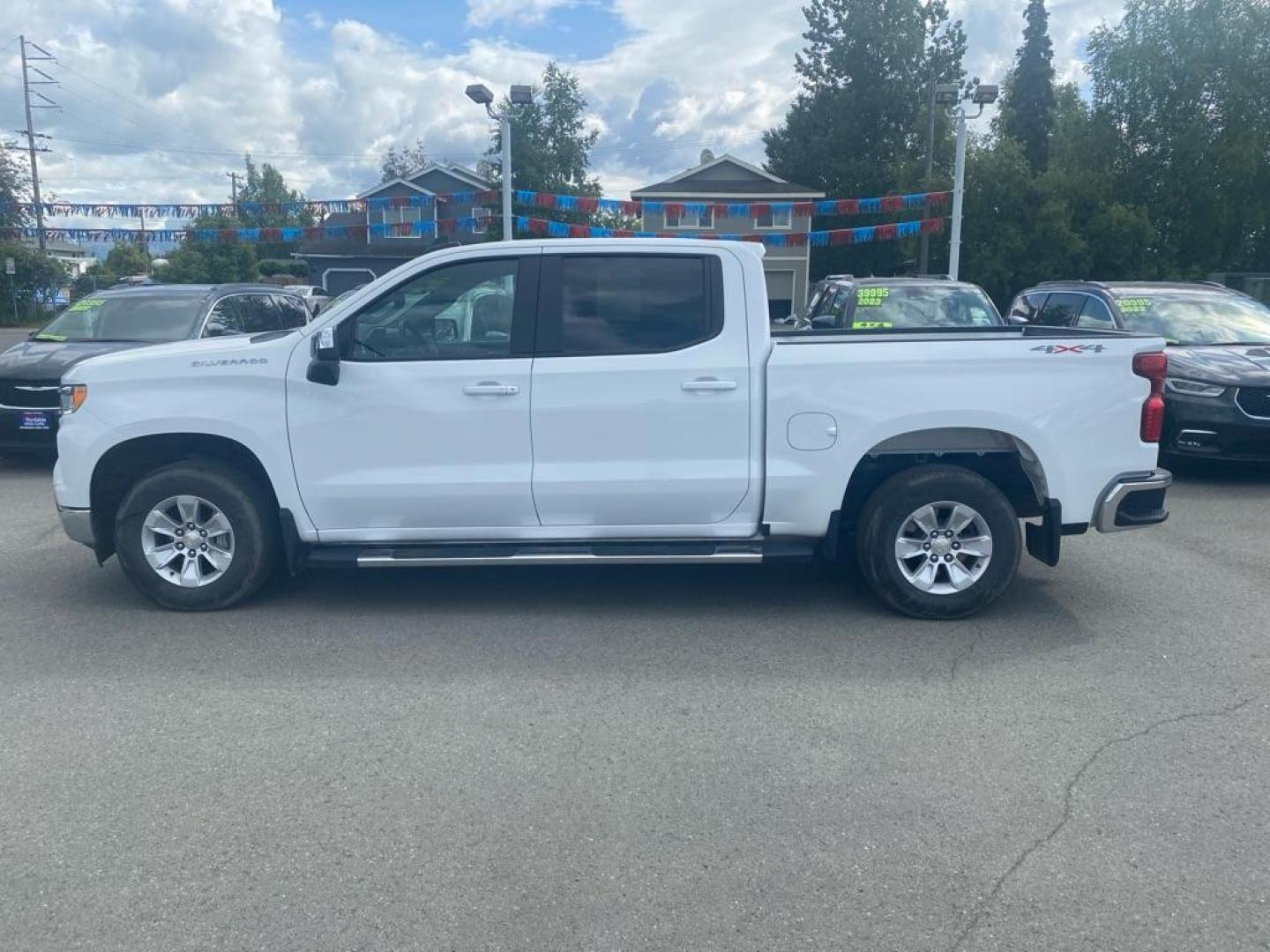 2023 WHITE CHEVROLET SILVERADO 1500 LT (1GCUDDED4PZ) with an 5.3L engine, Automatic transmission, located at 929 East 8th Ave, Anchorage, AK, 99501, (907) 274-2277, 61.214783, -149.866074 - Photo#1