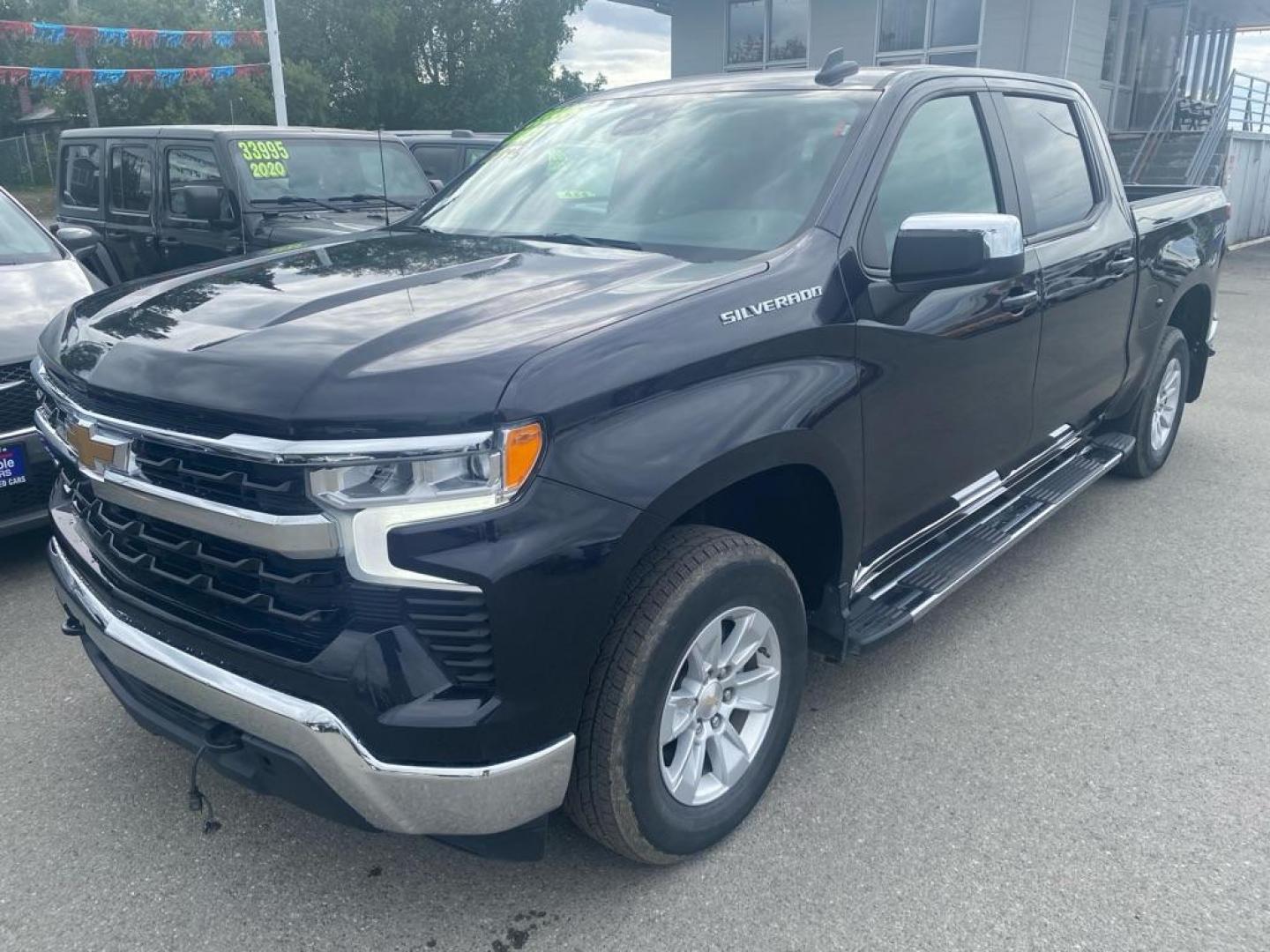 2023 GRAY CHEVROLET SILVERADO 1500 LT (2GCUDDED2P1) with an 5.3L engine, Automatic transmission, located at 929 East 8th Ave, Anchorage, AK, 99501, (907) 274-2277, 61.214783, -149.866074 - Photo#0