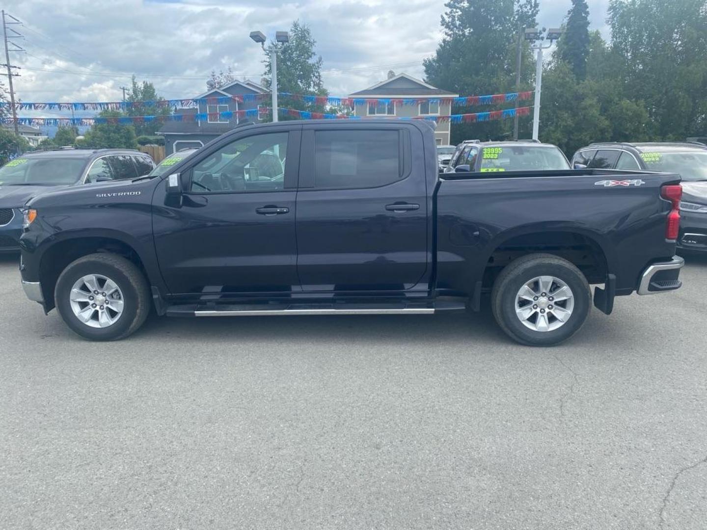 2023 GRAY CHEVROLET SILVERADO 1500 LT (2GCUDDED2P1) with an 5.3L engine, Automatic transmission, located at 929 East 8th Ave, Anchorage, AK, 99501, (907) 274-2277, 61.214783, -149.866074 - Photo#1
