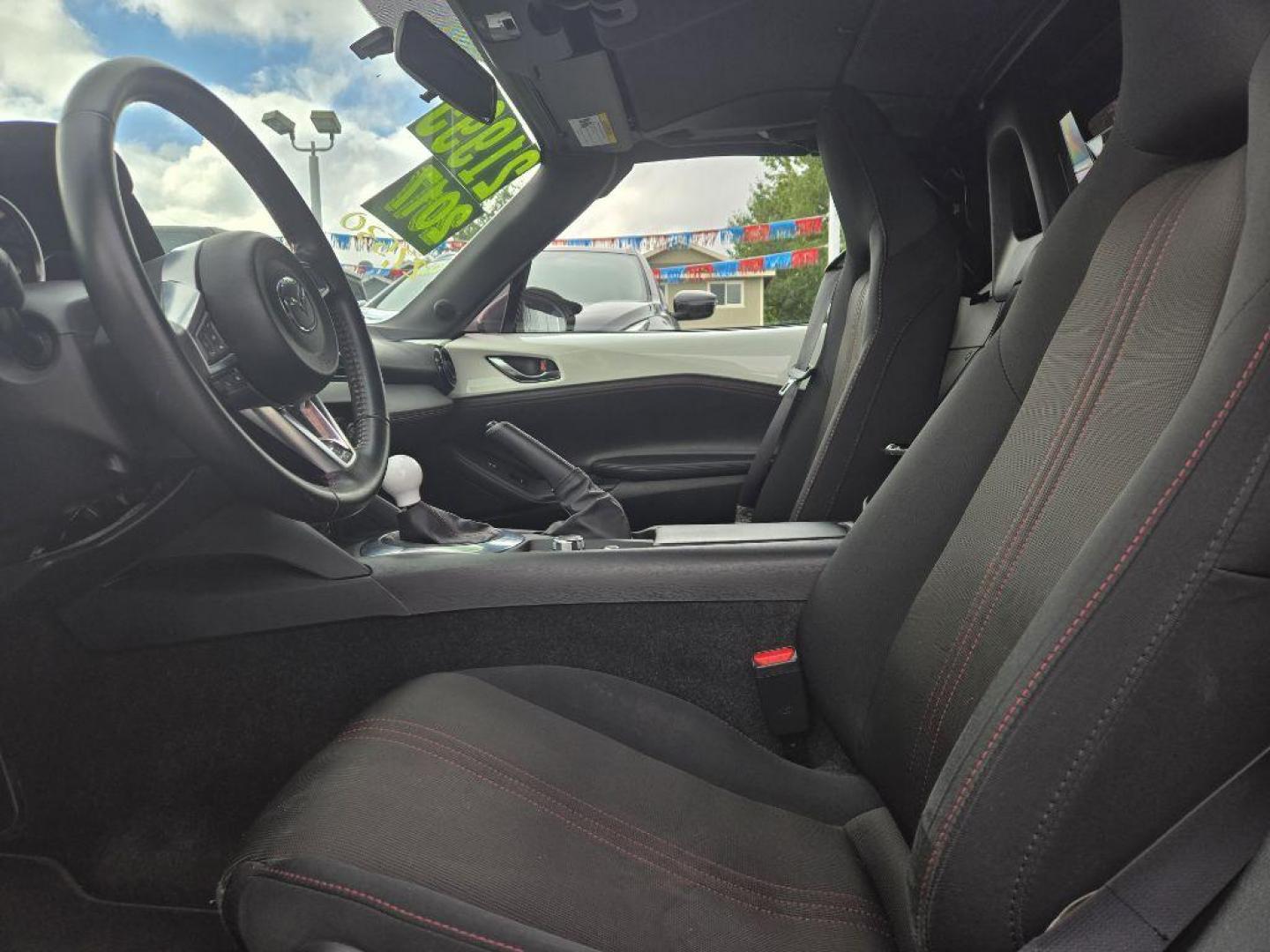 2017 WHITE MAZDA MX-5 MIATA CLUB (JM1NDAL79H0) with an 2.0L engine, 6-Speed Manual transmission, located at 929 East 8th Ave, Anchorage, AK, 99501, (907) 274-2277, 61.214783, -149.866074 - Photo#3