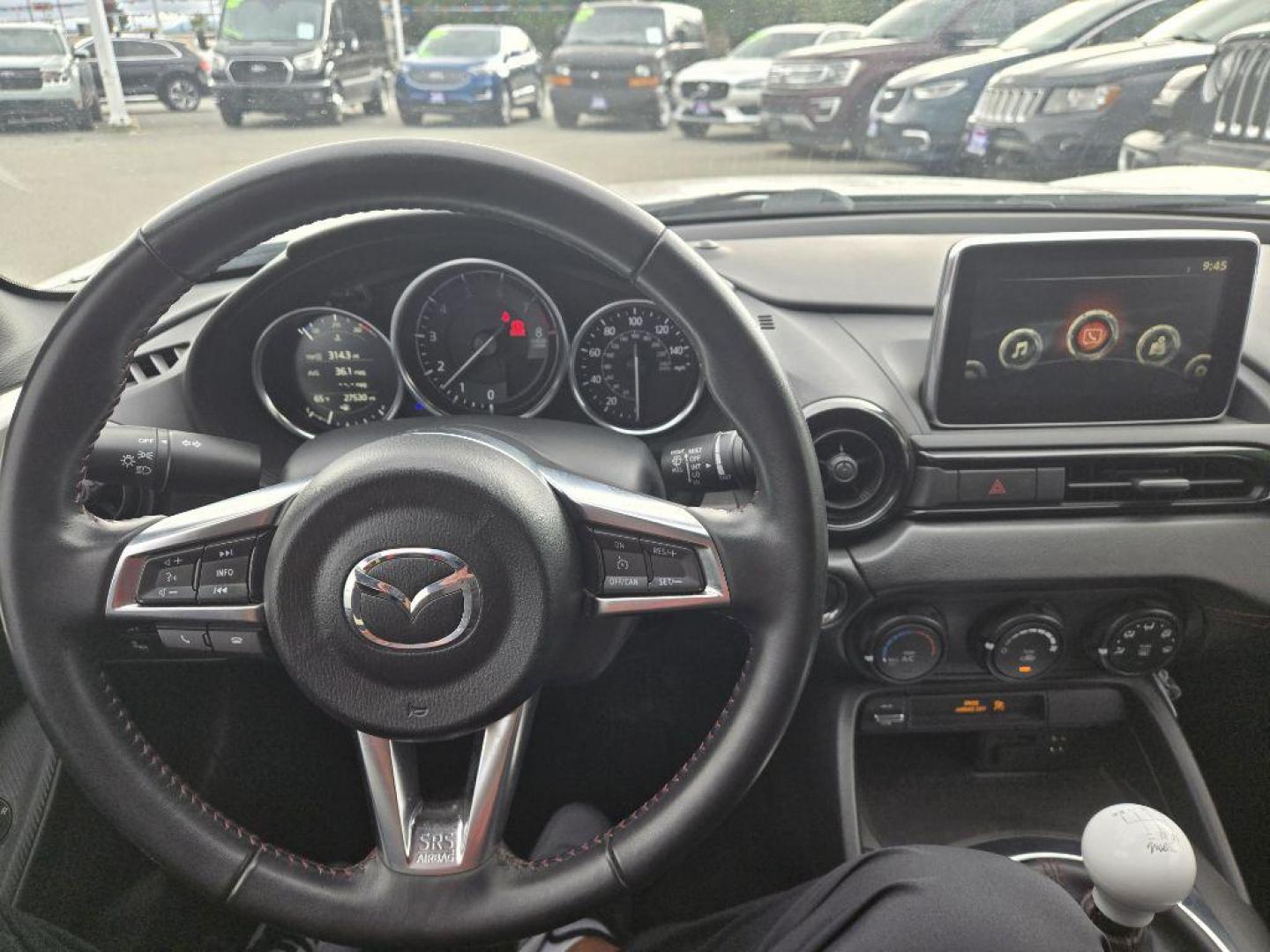 2017 WHITE MAZDA MX-5 MIATA CLUB (JM1NDAL79H0) with an 2.0L engine, 6-Speed Manual transmission, located at 929 East 8th Ave, Anchorage, AK, 99501, (907) 274-2277, 61.214783, -149.866074 - Photo#4