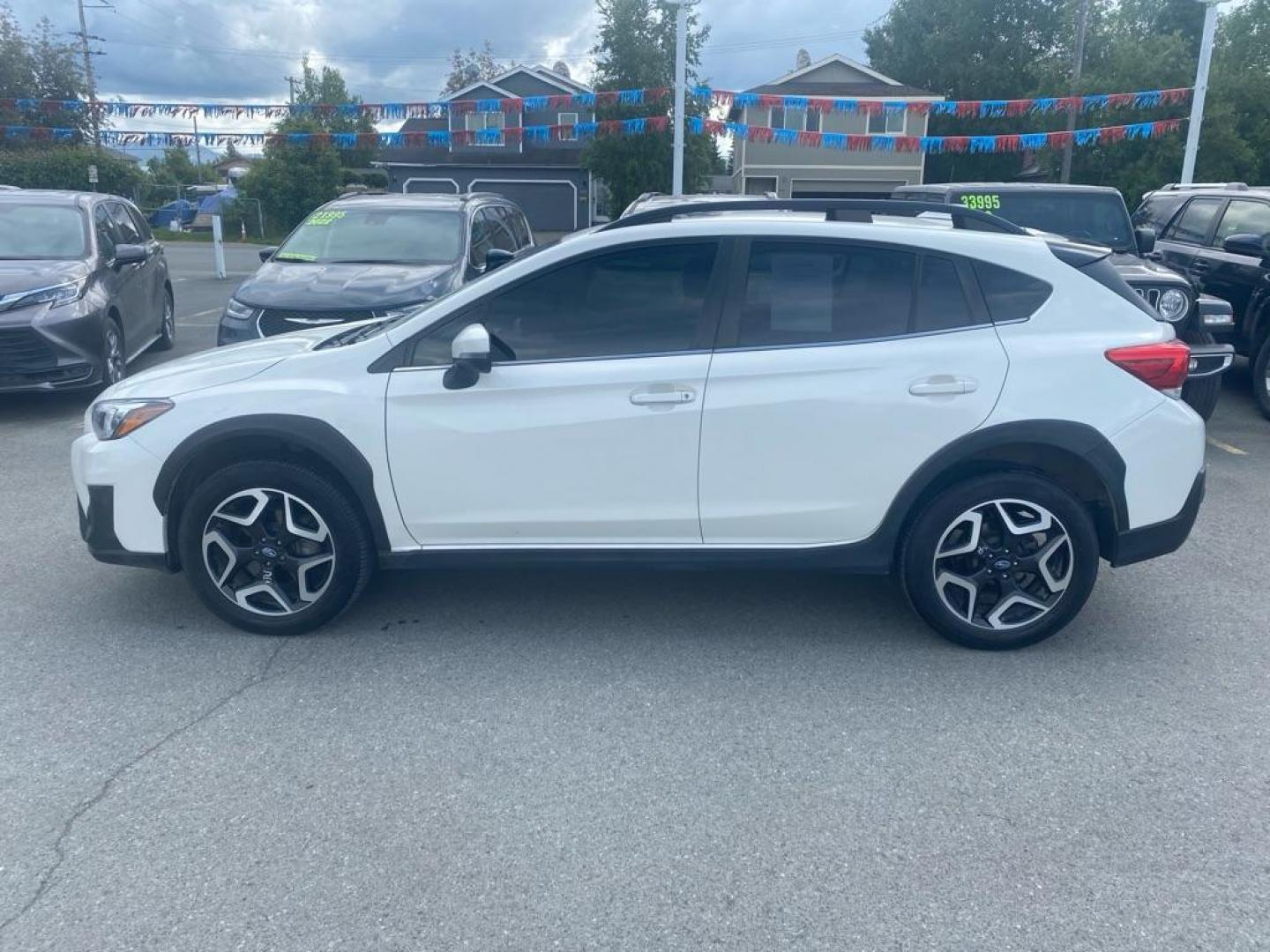 2019 WHITE SUBARU CROSSTREK LIMITED (JF2GTANC5KH) with an 2.0L engine, Continuously Variable transmission, located at 929 East 8th Ave, Anchorage, AK, 99501, (907) 274-2277, 61.214783, -149.866074 - Photo#1