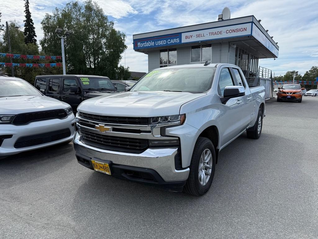 photo of 2020 CHEVROLET SILVERADO 1500 LT