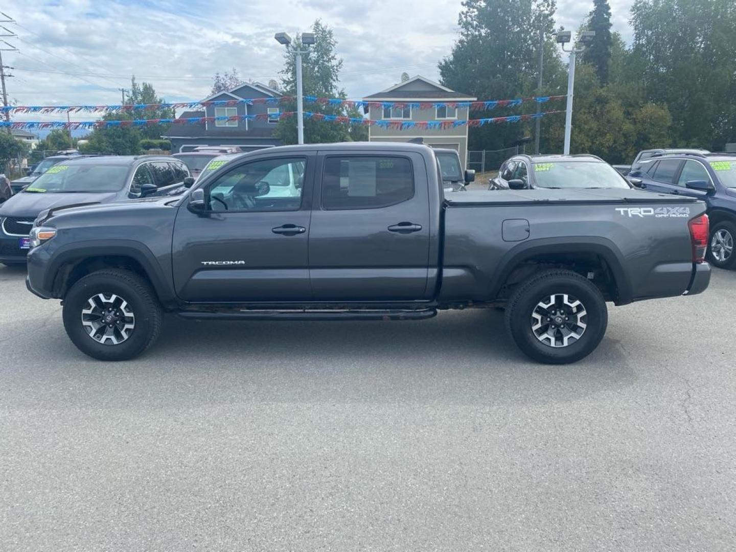2018 GRAY TOYOTA TACOMA DOUBLE CAB (3TMDZ5BN8JM) with an 3.5L engine, Automatic transmission, located at 929 East 8th Ave, Anchorage, AK, 99501, (907) 274-2277, 61.214783, -149.866074 - Photo#1
