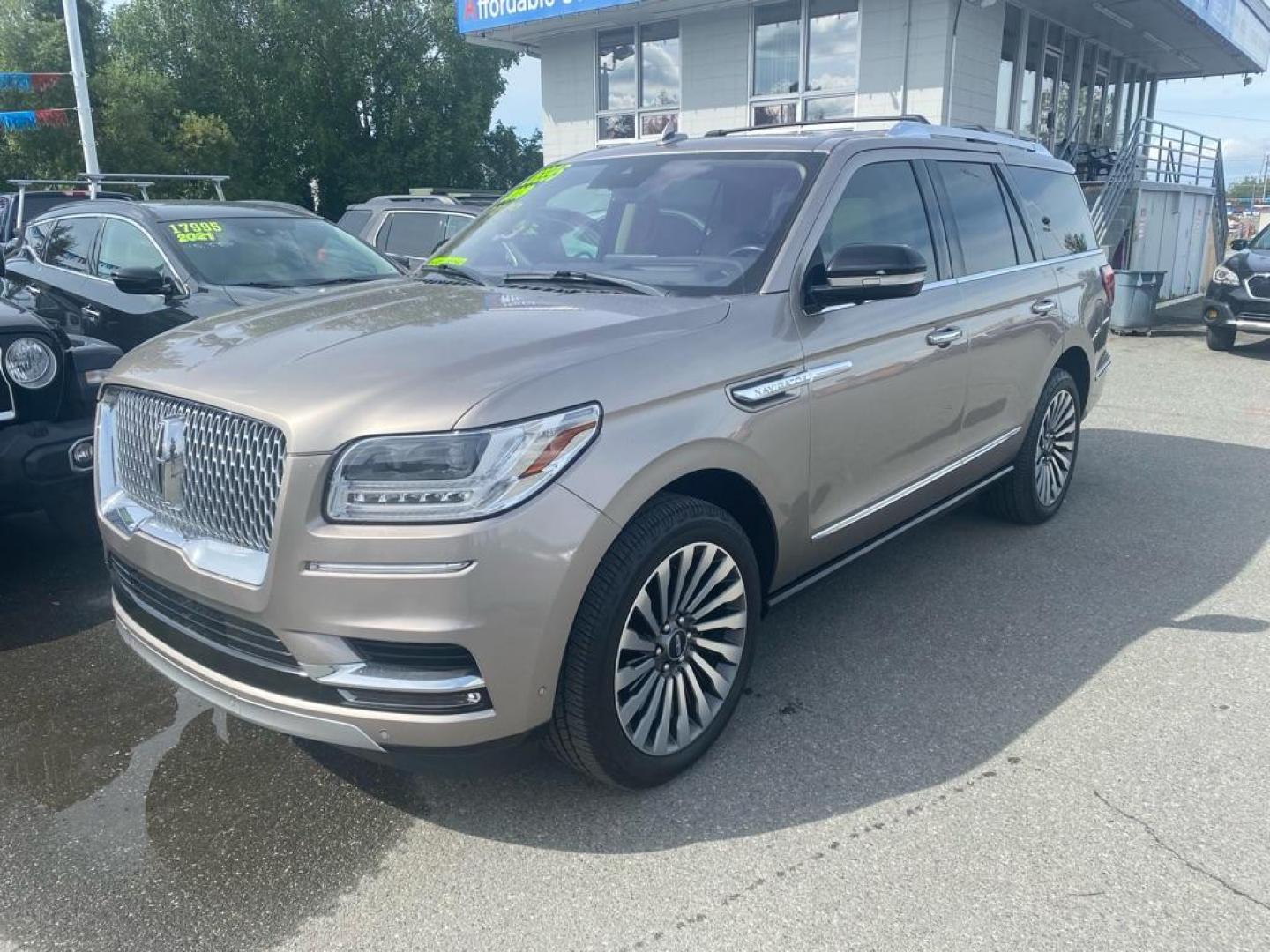 2019 TAN LINCOLN NAVIGATOR RESERVE (5LMJJ2LT6KE) with an 3.5L engine, Automatic transmission, located at 929 East 8th Ave, Anchorage, AK, 99501, (907) 274-2277, 61.214783, -149.866074 - Photo#0