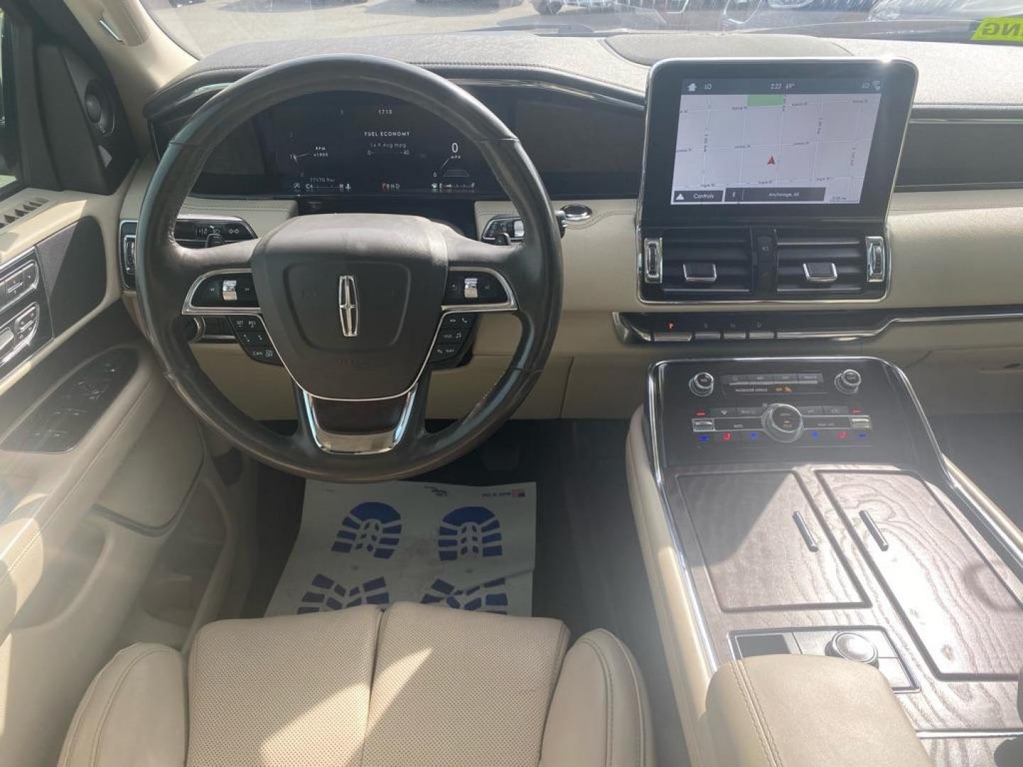 2019 TAN LINCOLN NAVIGATOR RESERVE (5LMJJ2LT6KE) with an 3.5L engine, Automatic transmission, located at 929 East 8th Ave, Anchorage, AK, 99501, (907) 274-2277, 61.214783, -149.866074 - Photo#4