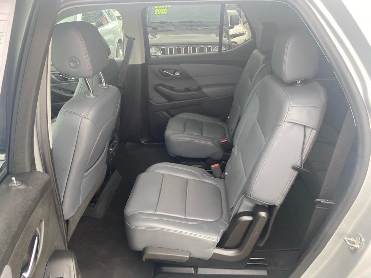 2021 SILVER CHEVROLET TRAVERSE PREMIER (1GNEVKKW4MJ) with an 3.6L engine, Automatic transmission, located at 929 East 8th Ave, Anchorage, AK, 99501, (907) 274-2277, 61.214783, -149.866074 - Photo#3