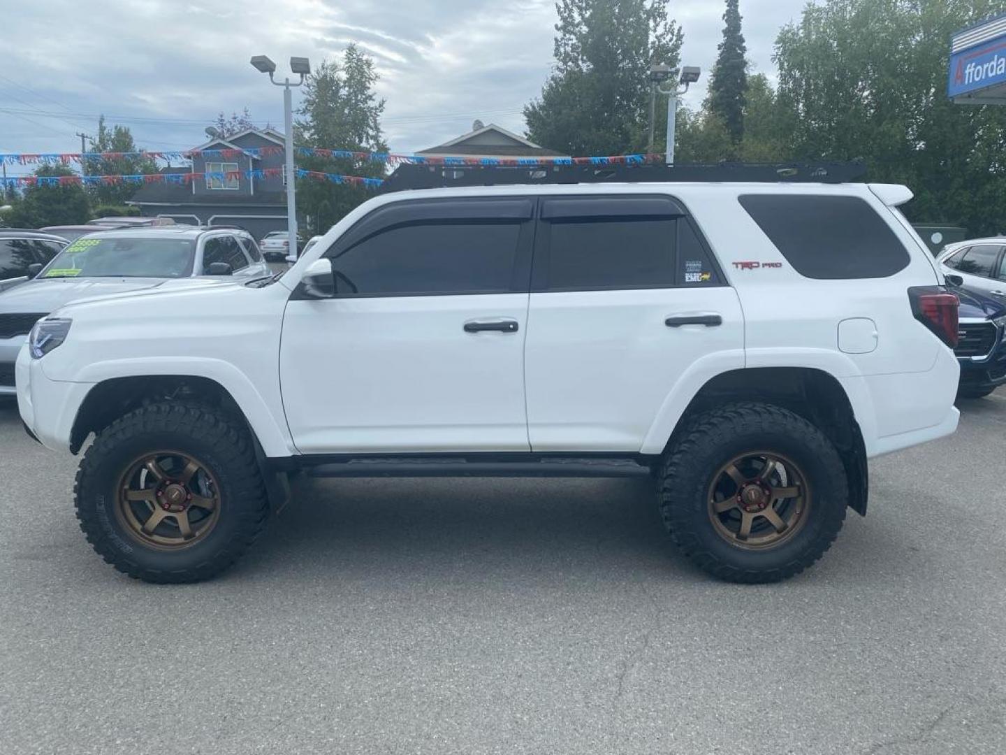 2019 WHITE TOYOTA 4RUNNER TRD PRO (JTEBU5JR1K5) with an 4.0L engine, Automatic transmission, located at 929 East 8th Ave, Anchorage, AK, 99501, (907) 274-2277, 61.214783, -149.866074 - Photo#1