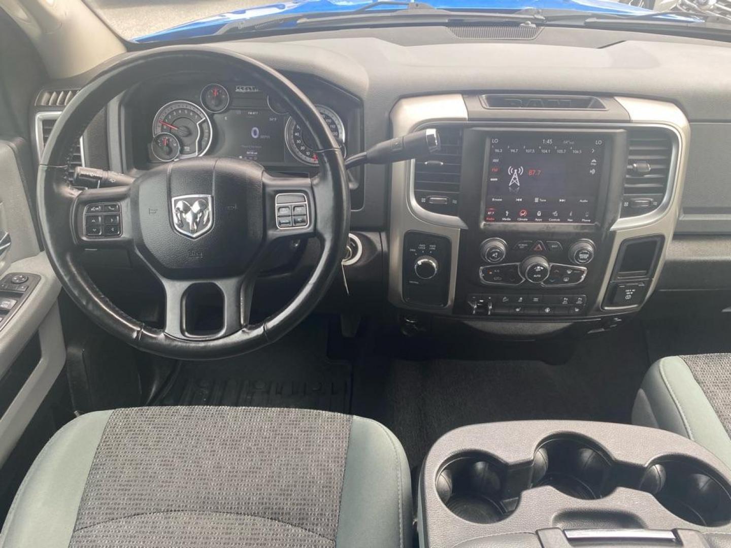 2018 BLUE RAM 2500 SLT (3C6UR5MJ4JG) with an 6.4L engine, Automatic transmission, located at 929 East 8th Ave, Anchorage, AK, 99501, (907) 274-2277, 61.214783, -149.866074 - Photo#4