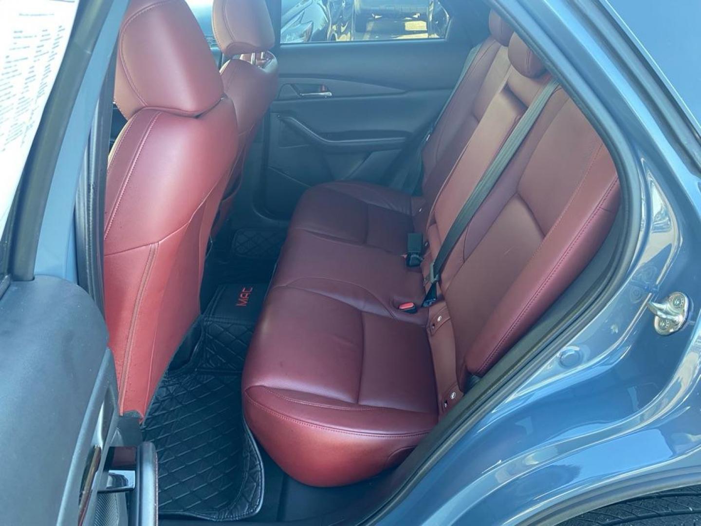 2022 BLUE MAZDA CX-30 PREFERRED (3MVDMBCL6NM) with an 2.5L engine, Automatic transmission, located at 929 East 8th Ave, Anchorage, AK, 99501, (907) 274-2277, 61.214783, -149.866074 - Photo#3
