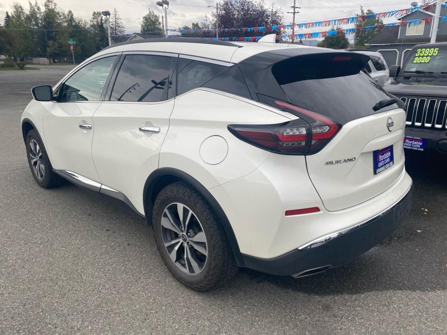 2023 WHITE NISSAN MURANO SV (5N1AZ2BS2PC) with an 3.5L engine, Automatic transmission, located at 929 East 8th Ave, Anchorage, AK, 99501, (907) 274-2277, 61.214783, -149.866074 - Photo#2